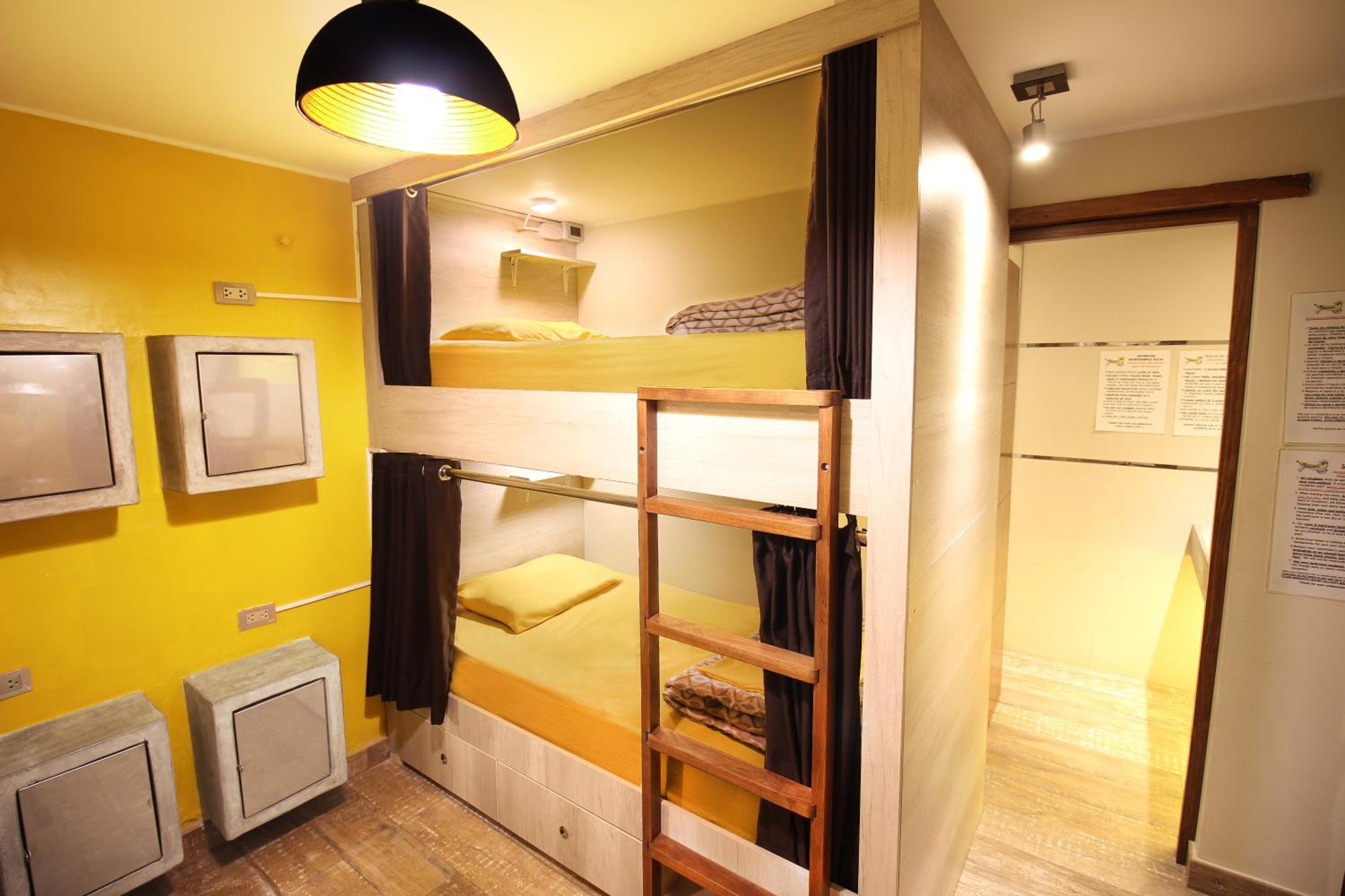 Bed in 4-Bed Mixed Dormitory Room photo 1