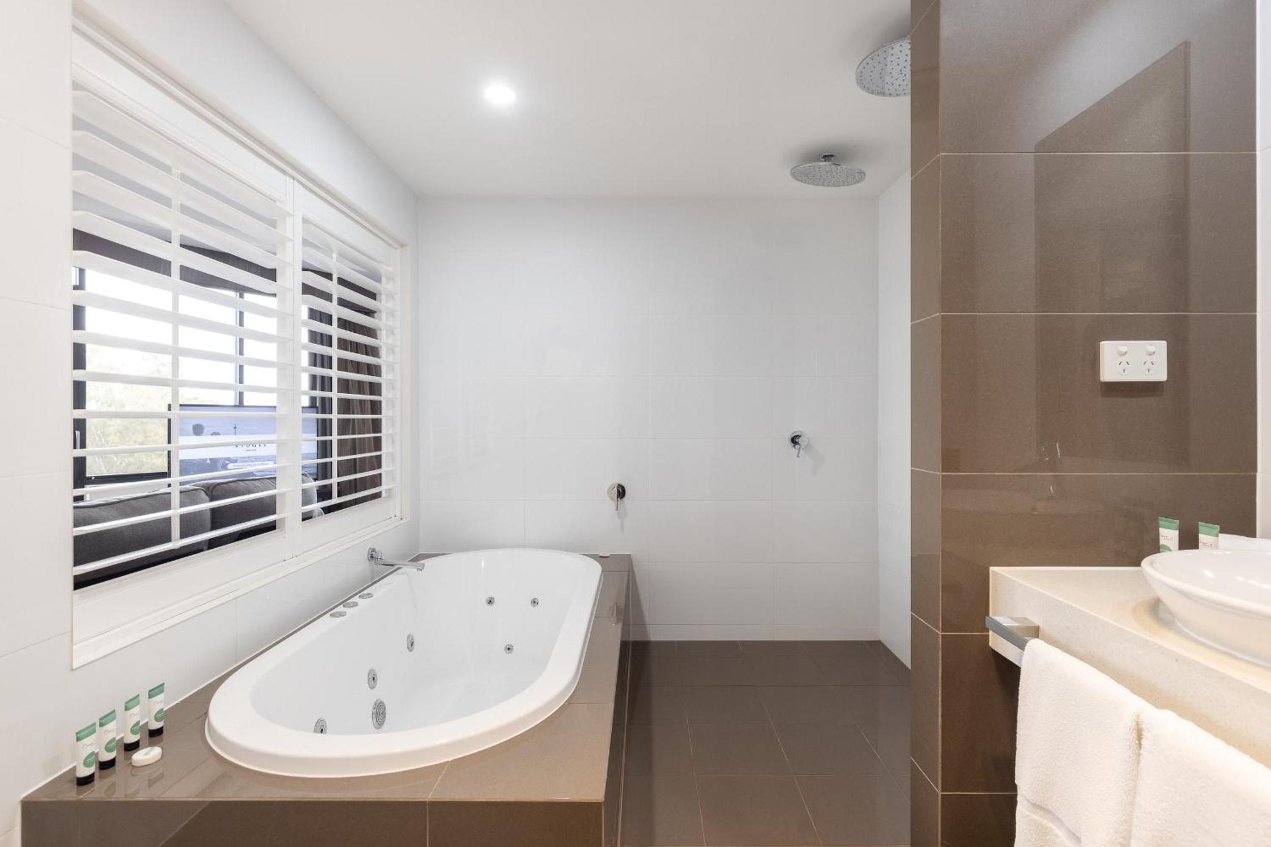 Premier Spa Suite
