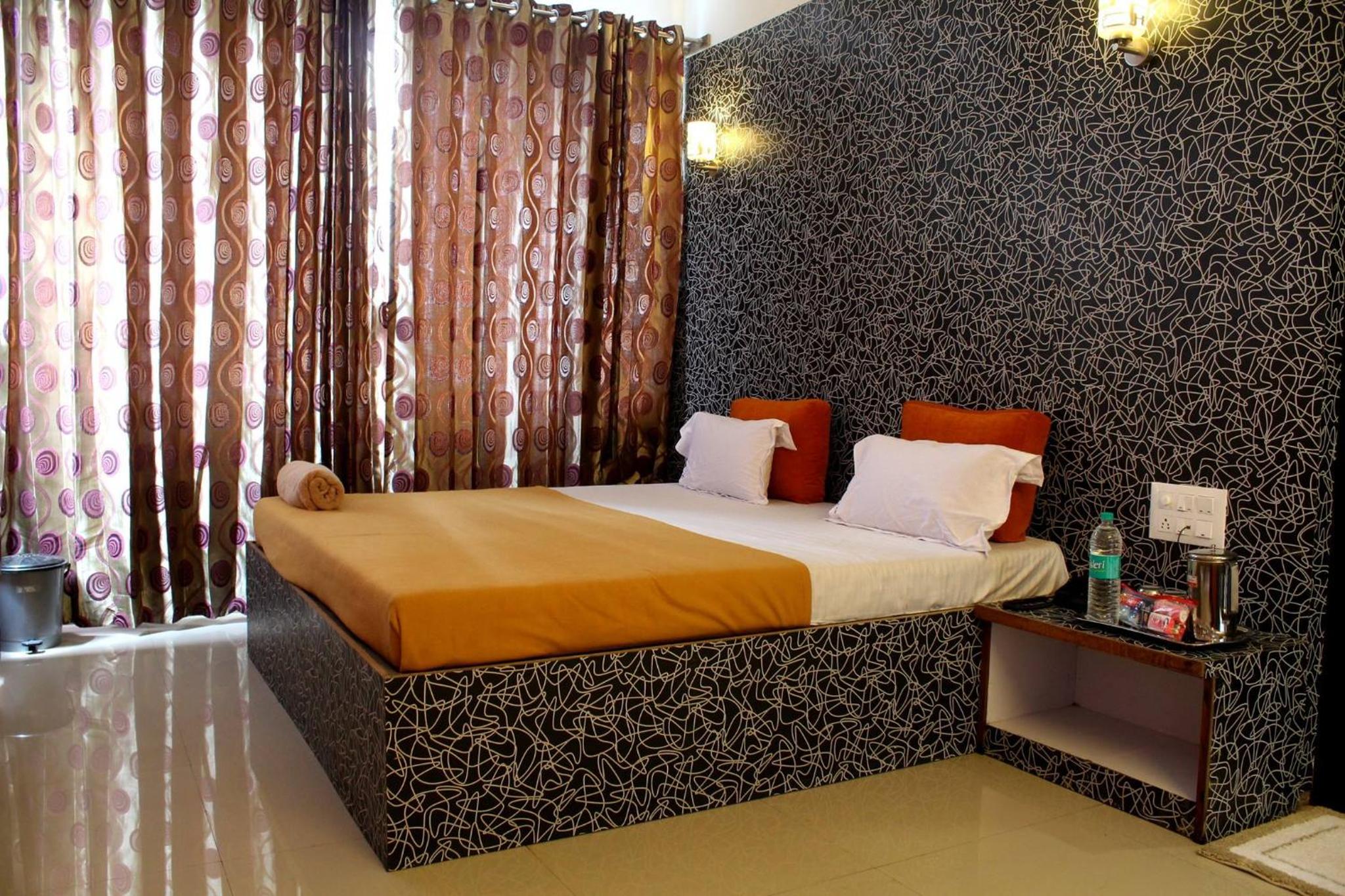 Deluxe Double Room - Photo 3