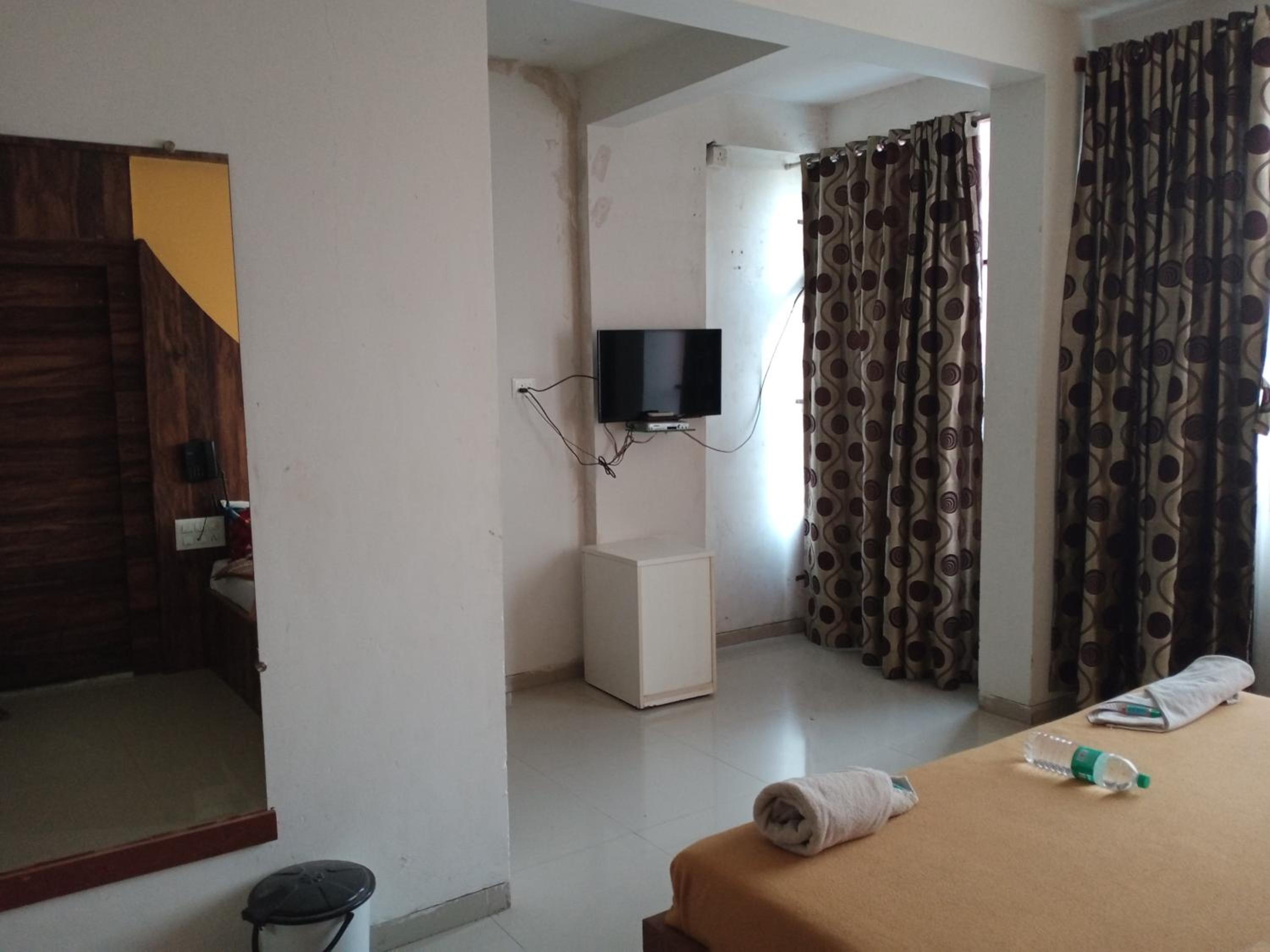 Deluxe Double Room - Photo 4