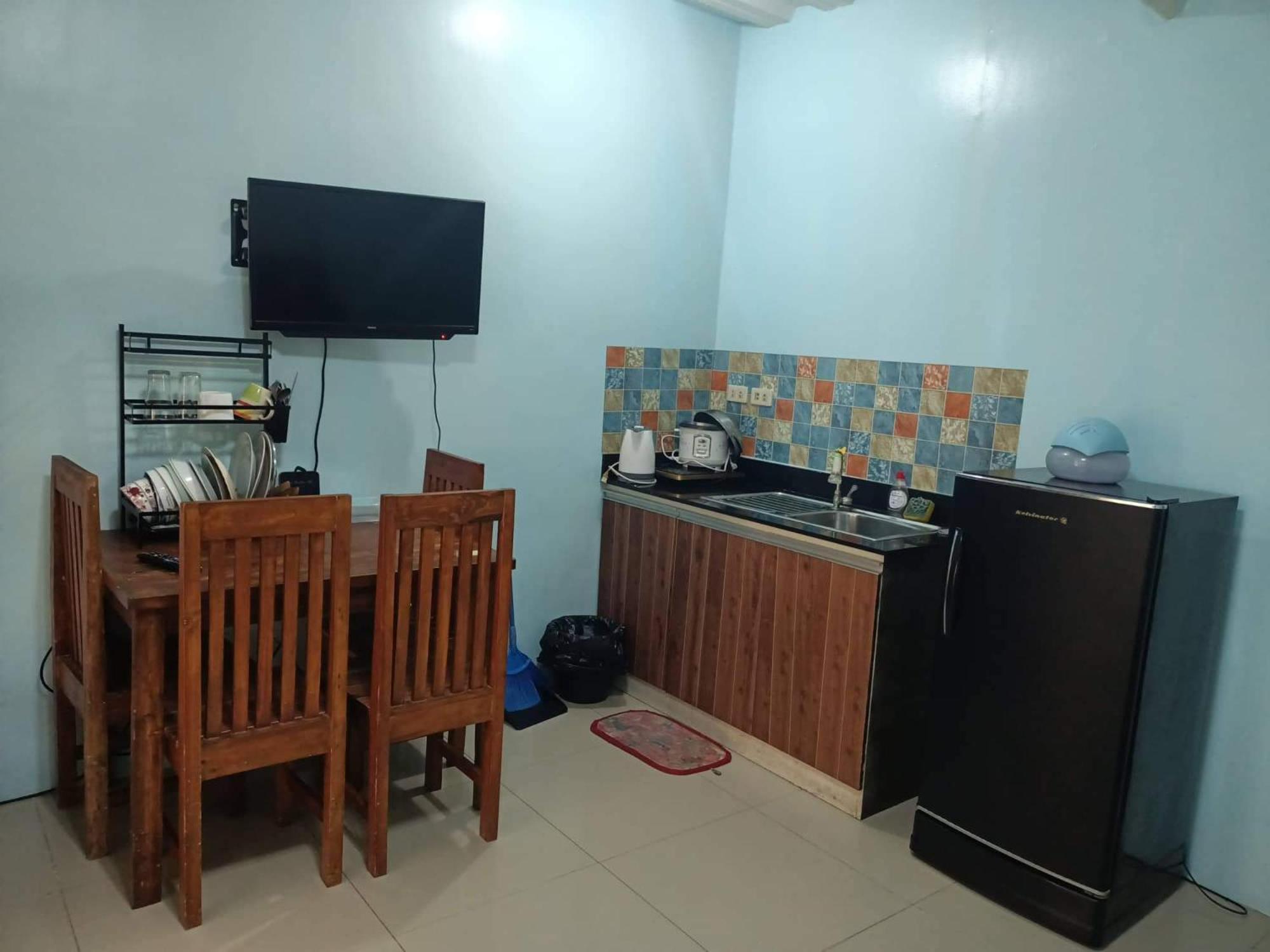 Family Room - Photo 10