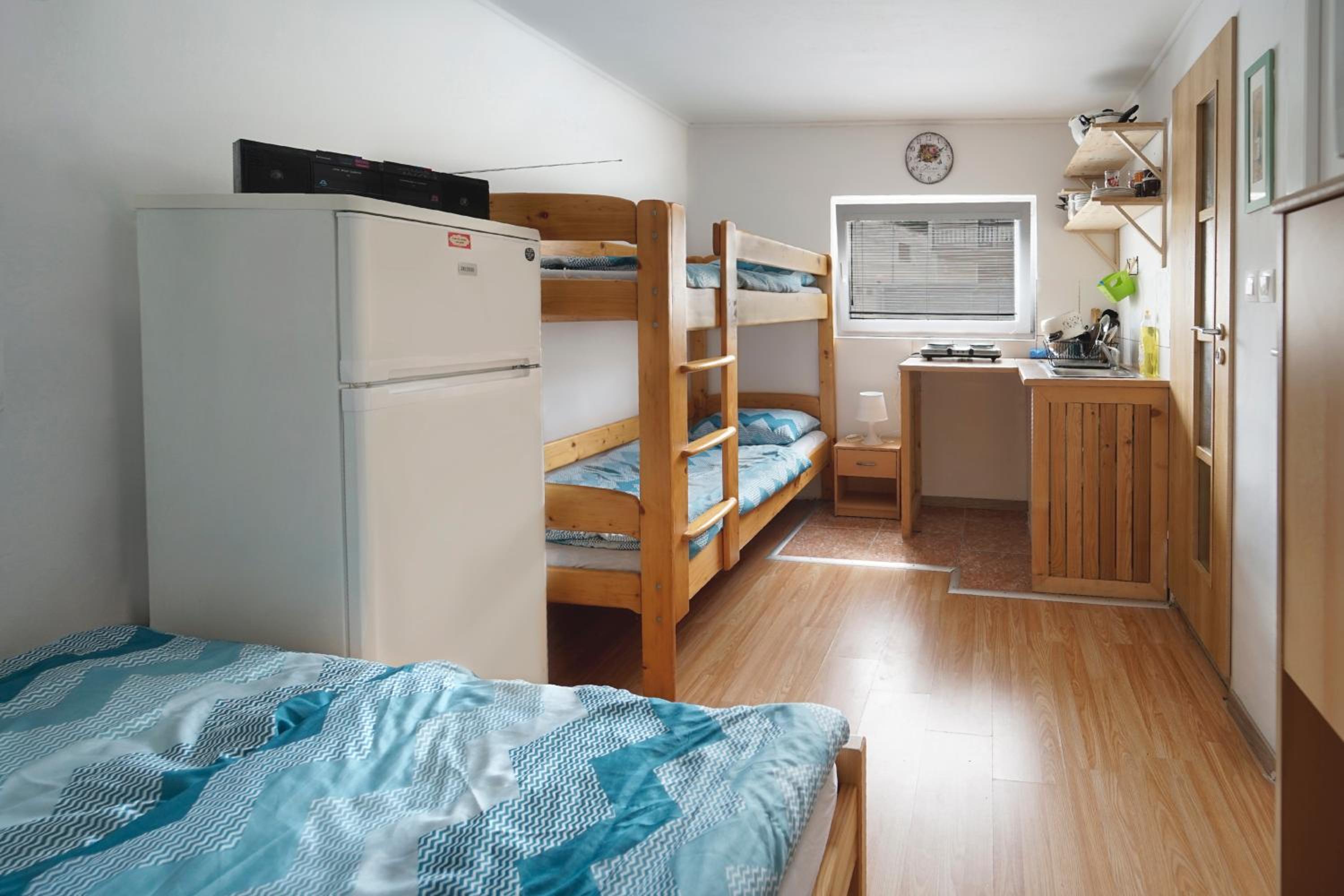 Quadruple Room - Photo 1