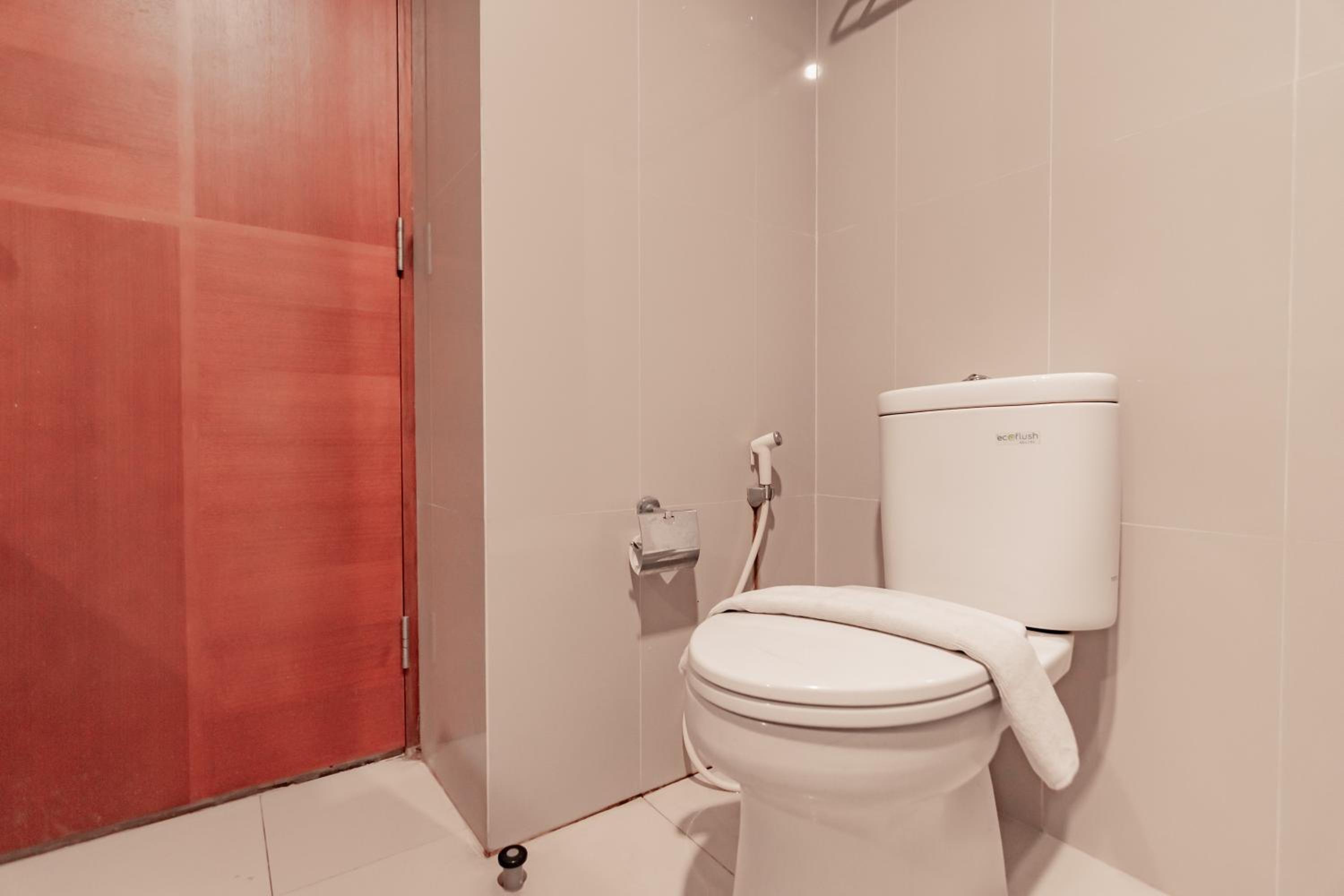 Standard Double Room - Photo 6