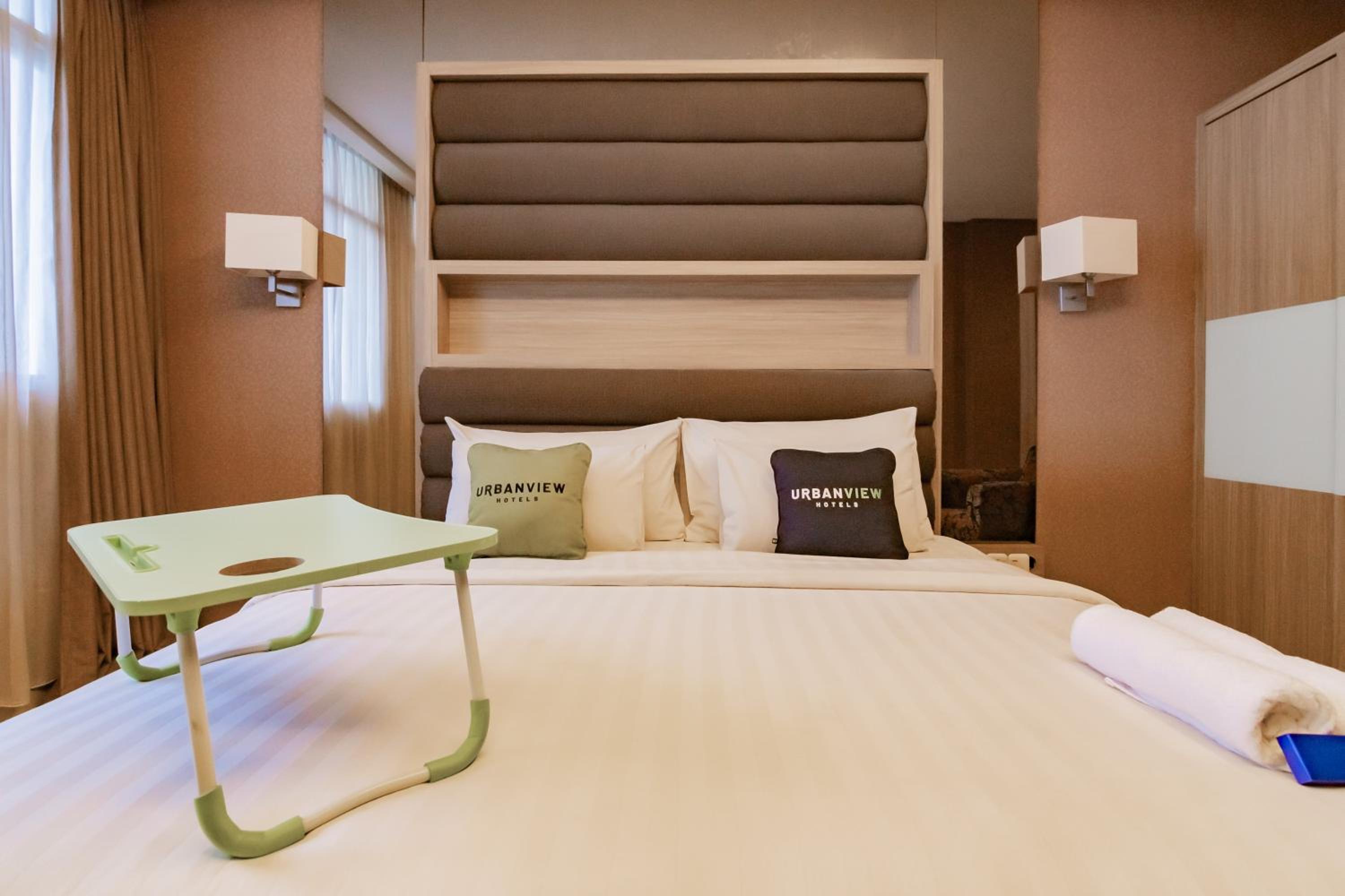 Suite - Photo 10