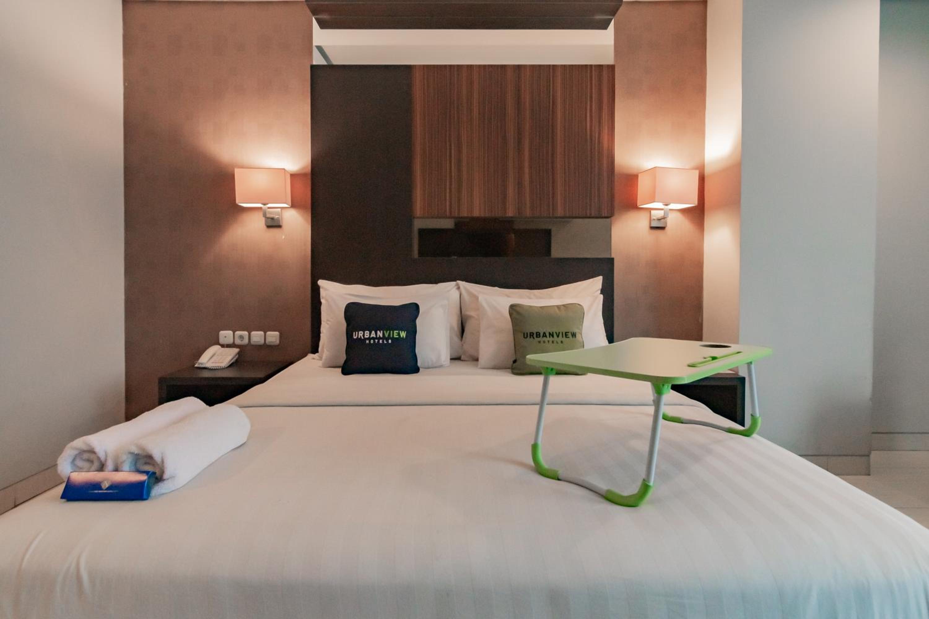 Deluxe Room - Photo 9