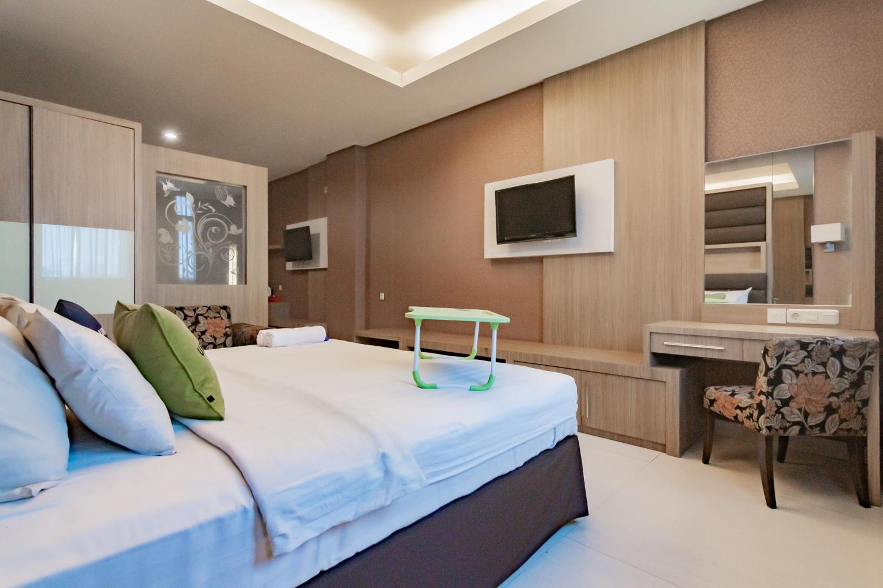 Suite - Photo 7