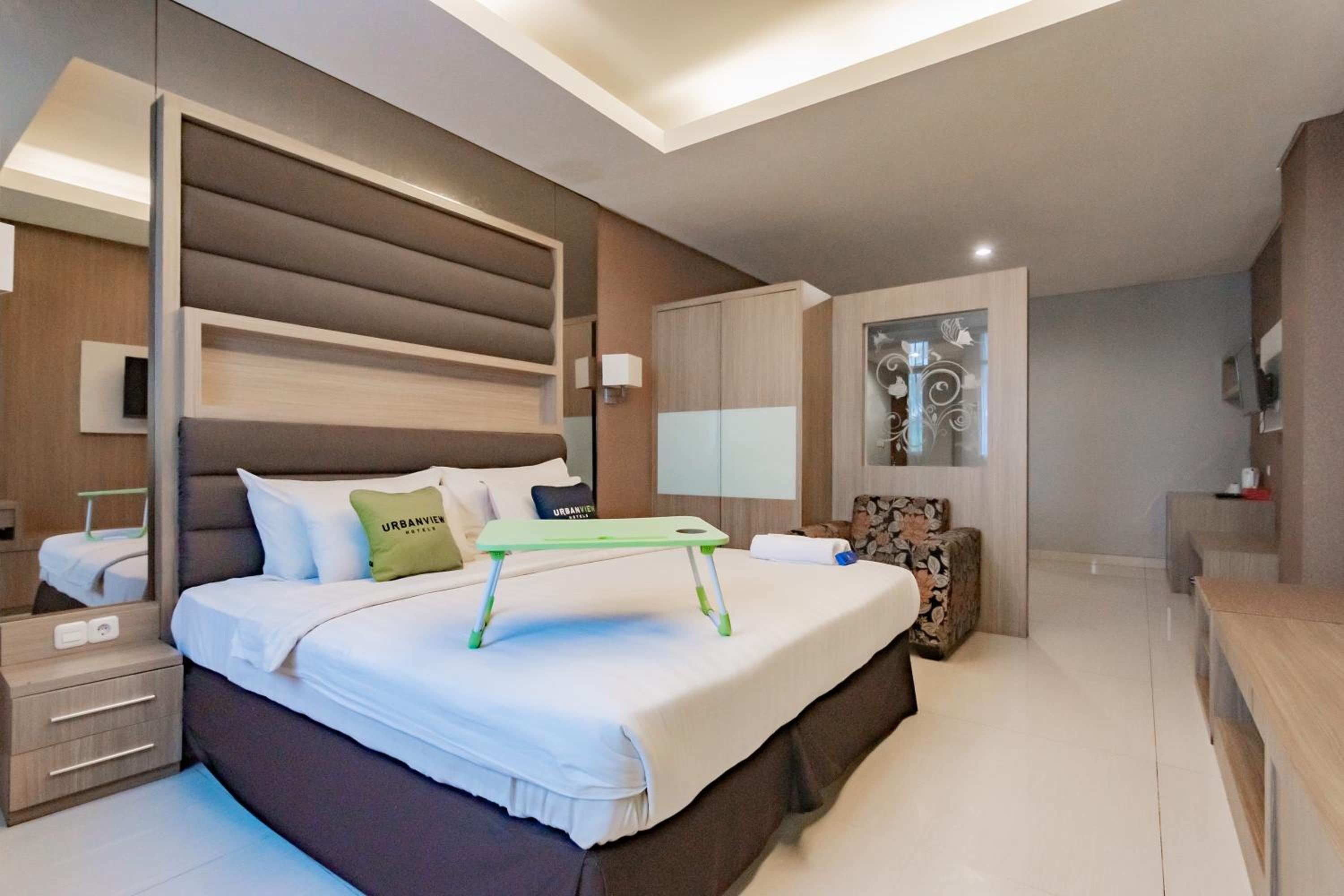 Suite - Photo 6