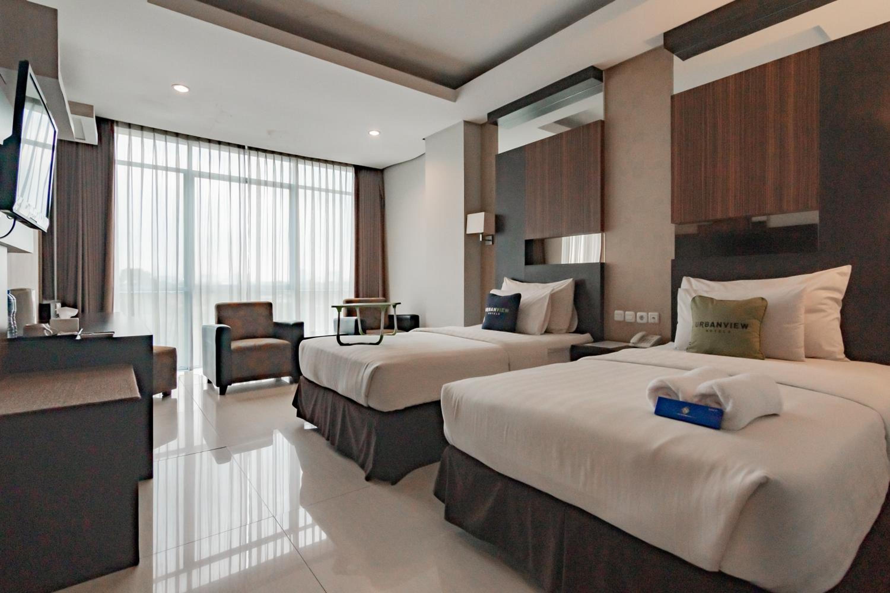Deluxe Twin Room - Photo 8