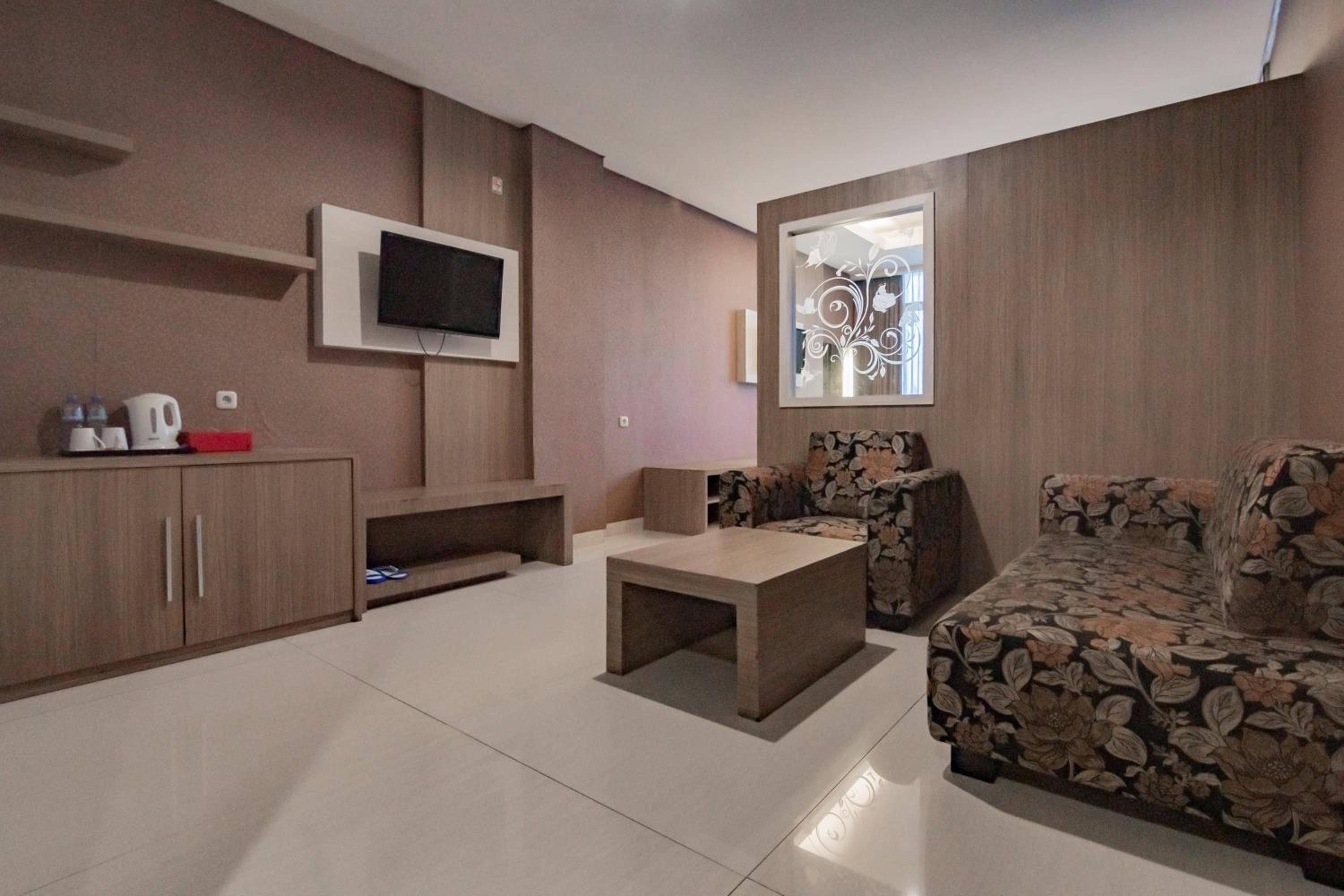 Suite - Photo 4