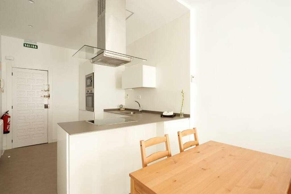 Two-Bedroom Apartment with Terrace - Photo 26