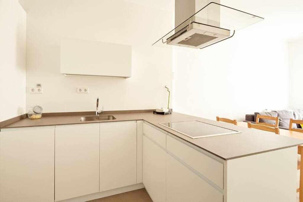 Two-Bedroom Apartment with Terrace - Photo 22