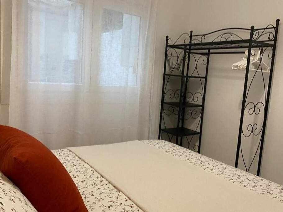 Two-Bedroom Apartment with Terrace - Photo 18