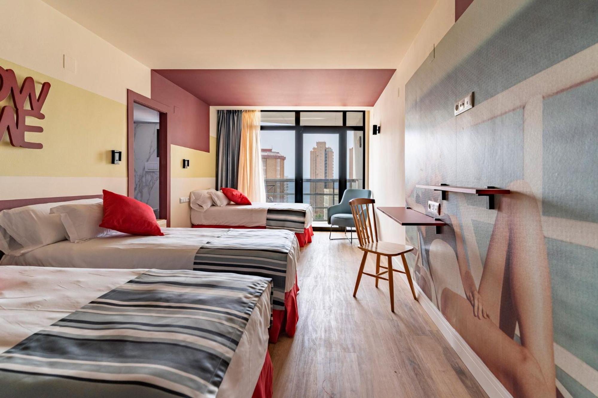 Triple Room with View - Photo 2