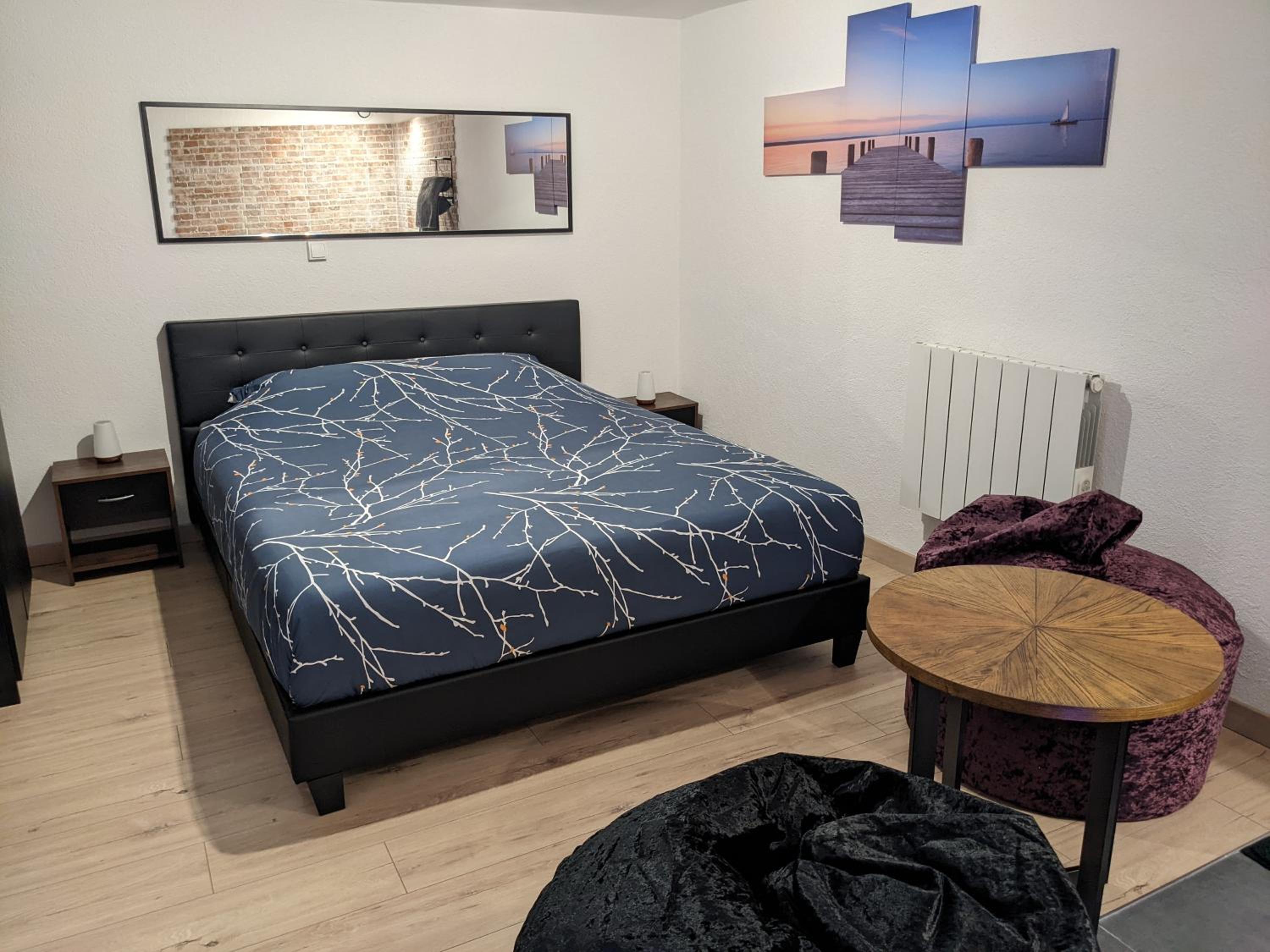Deluxe Apartment - Photo 2
