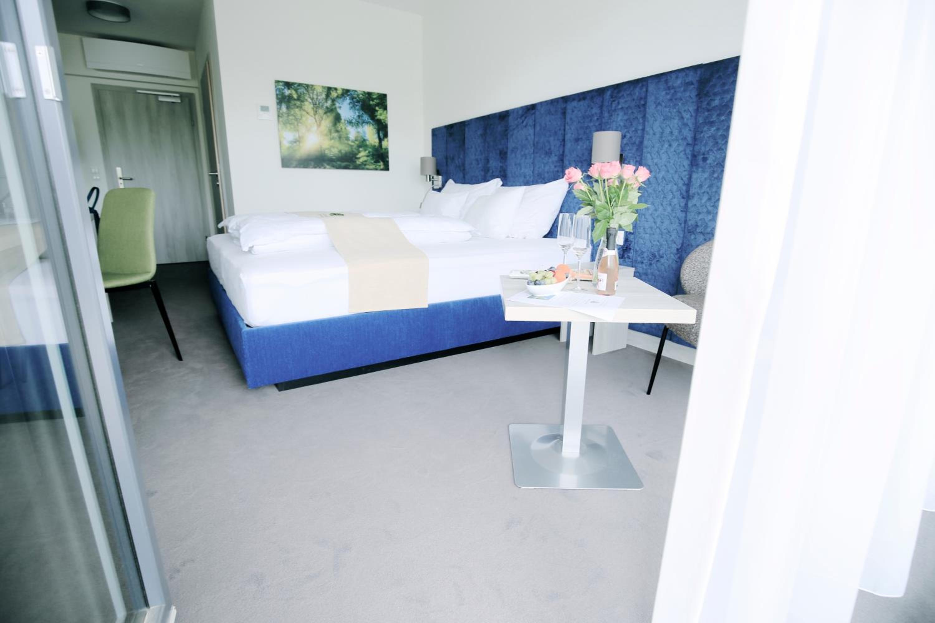 Deluxe Double Room with Balcony photo 1