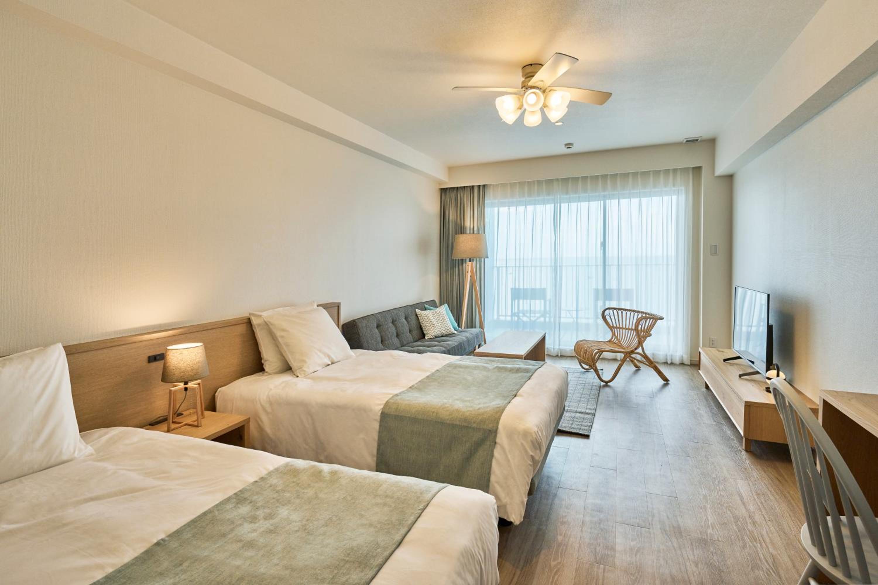Superior Twin Room With Sea View - Photo 1