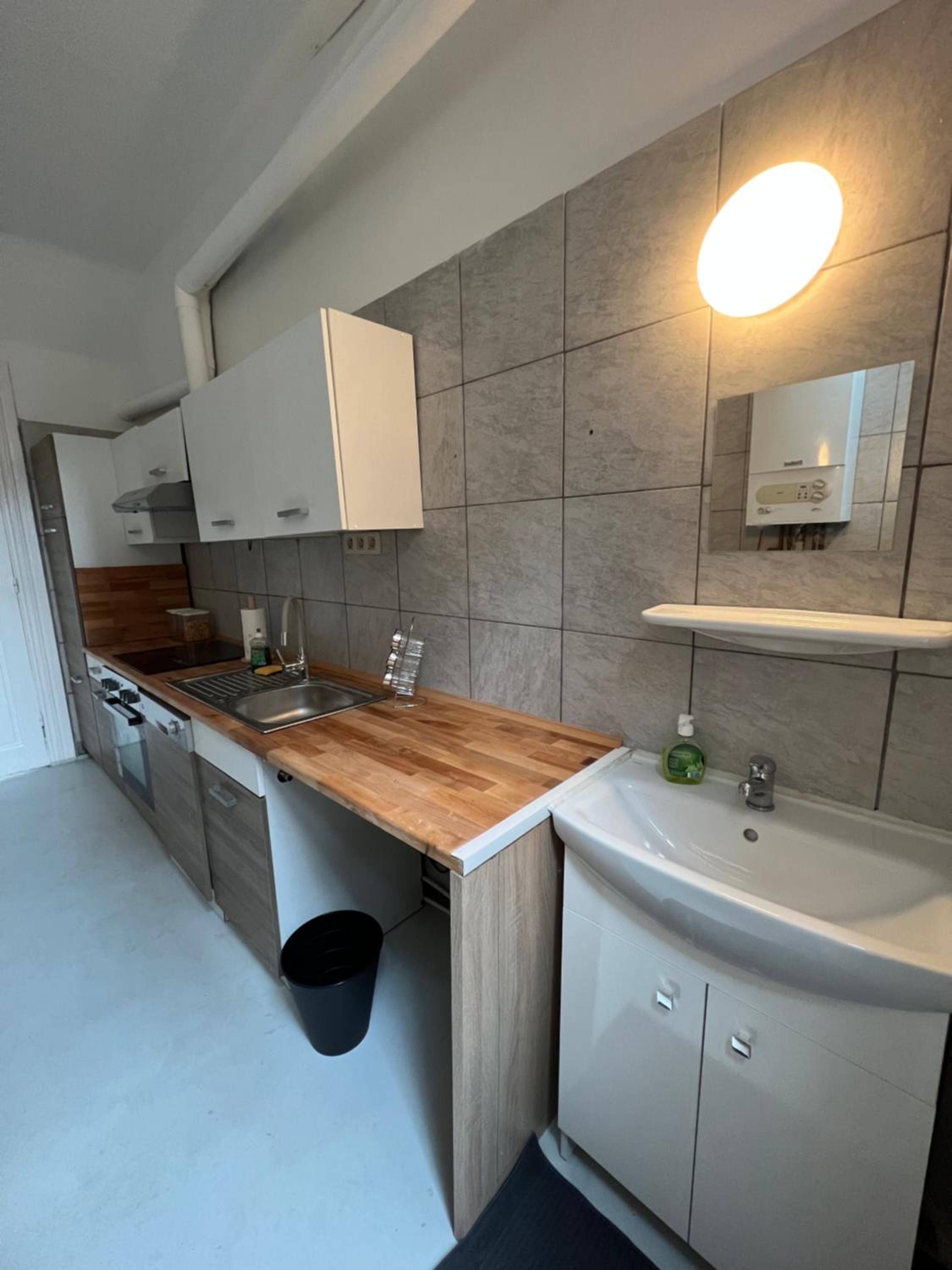 Two-Bedroom Apartment - Photo 4