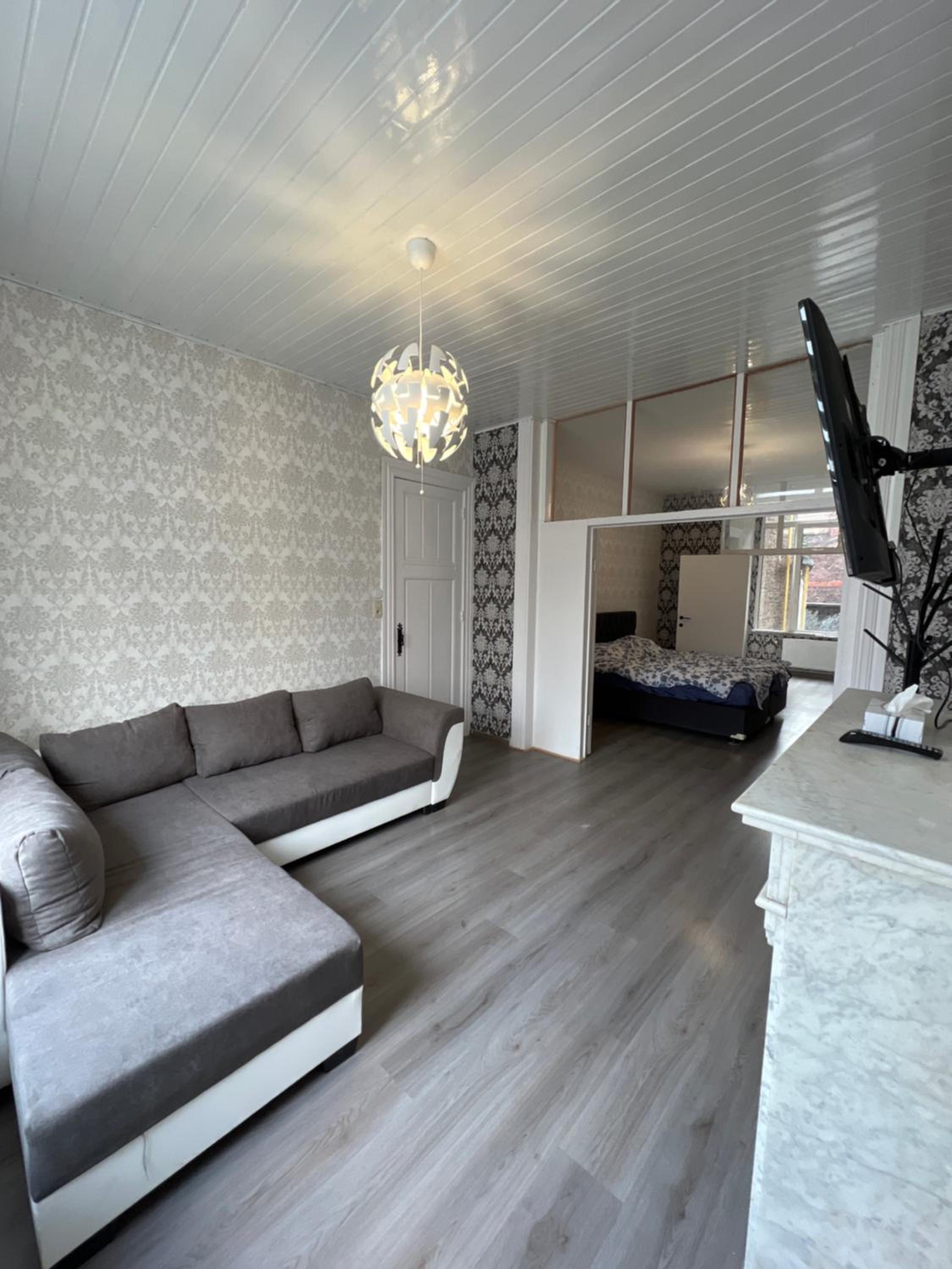 Two-Bedroom Apartment - Photo 8