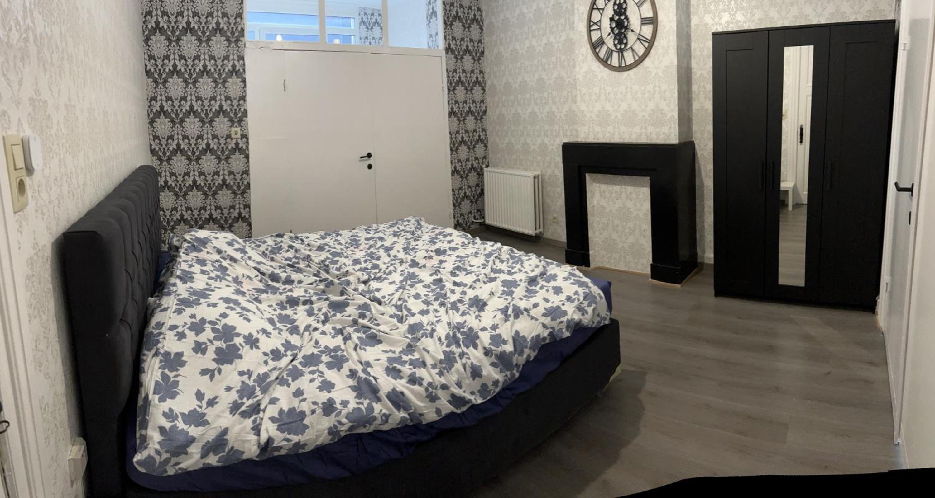Two-Bedroom Apartment - Photo 17