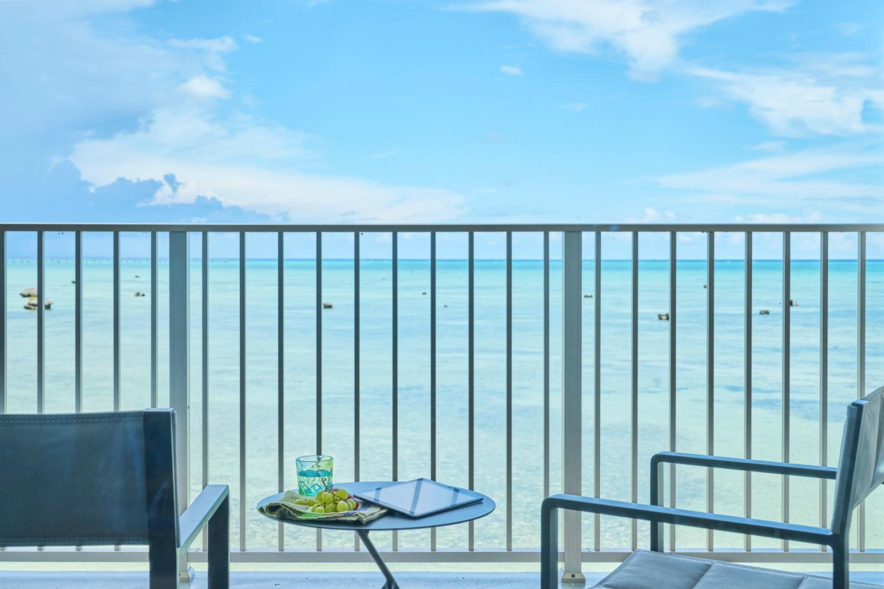 Superior Twin Room With Sea View - Photo 5