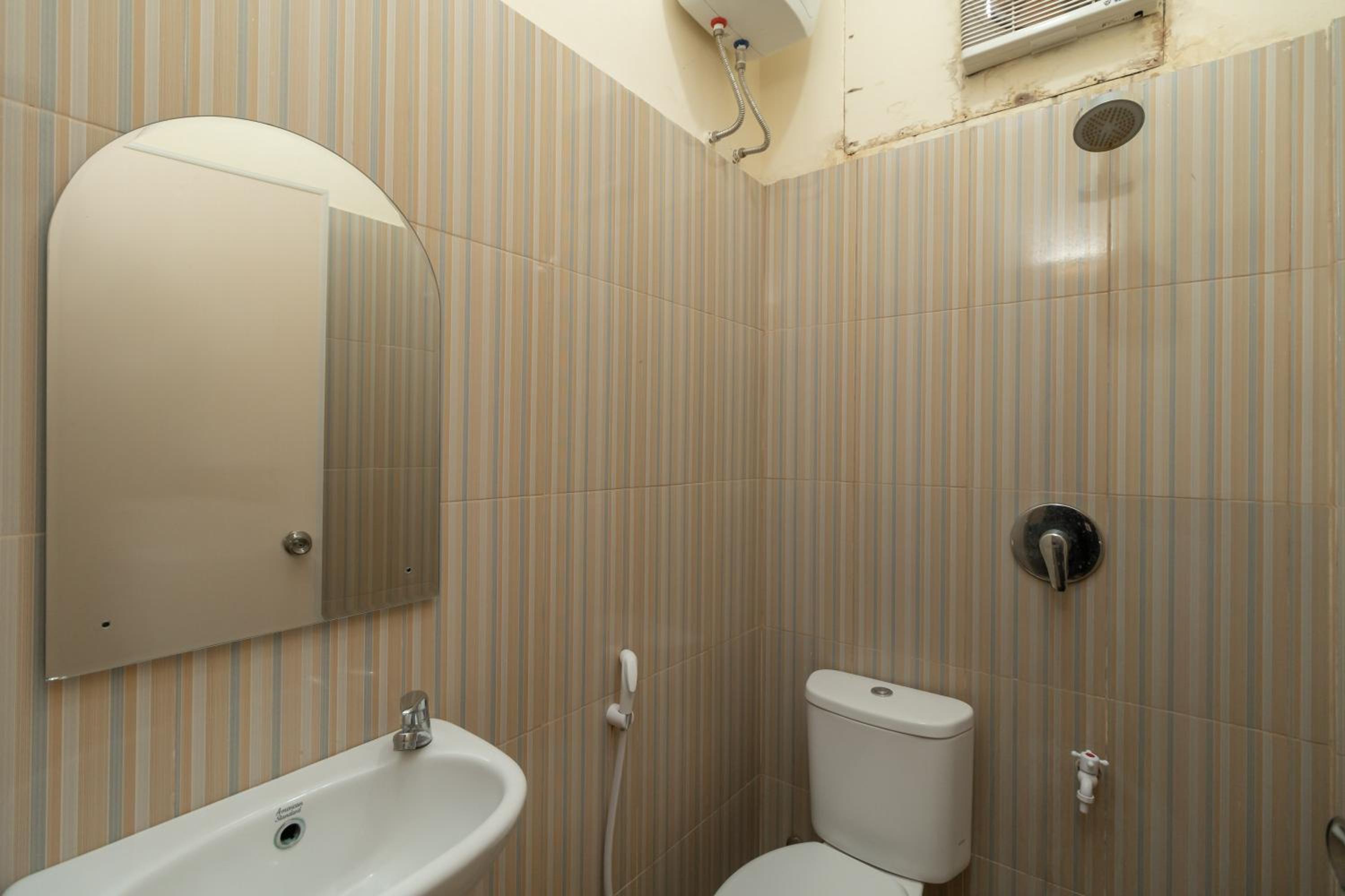 Standard Double Room - Photo 7