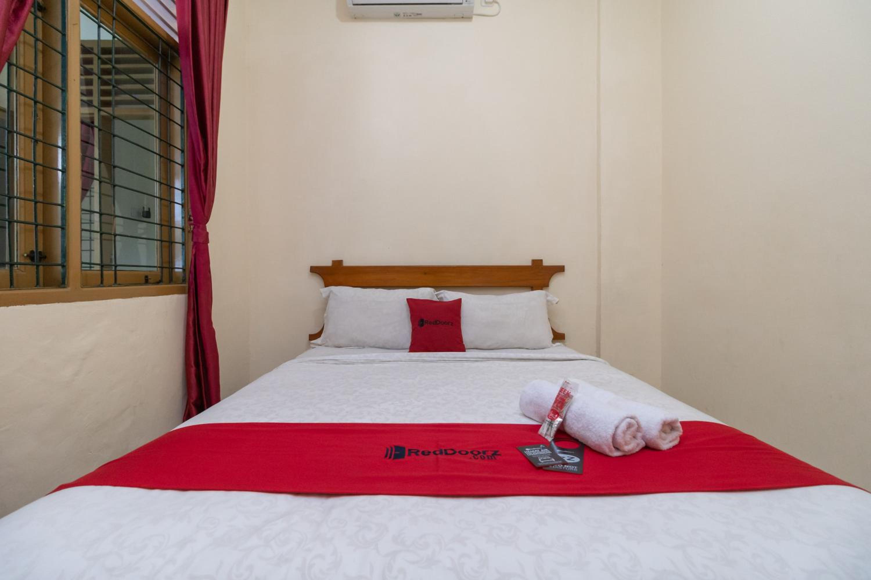 Standard Double Room - Photo 4