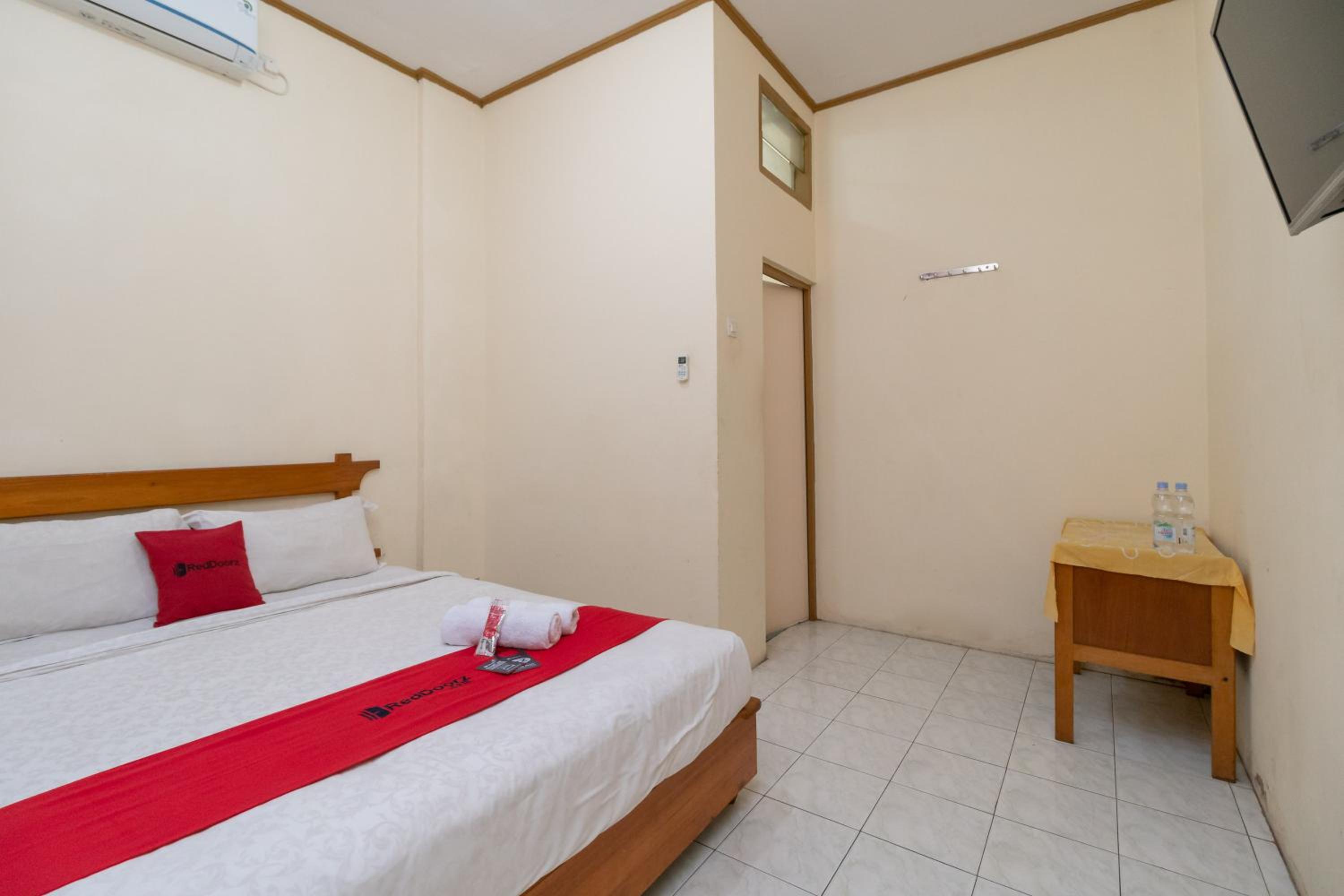 Standard Double Room - Photo 6