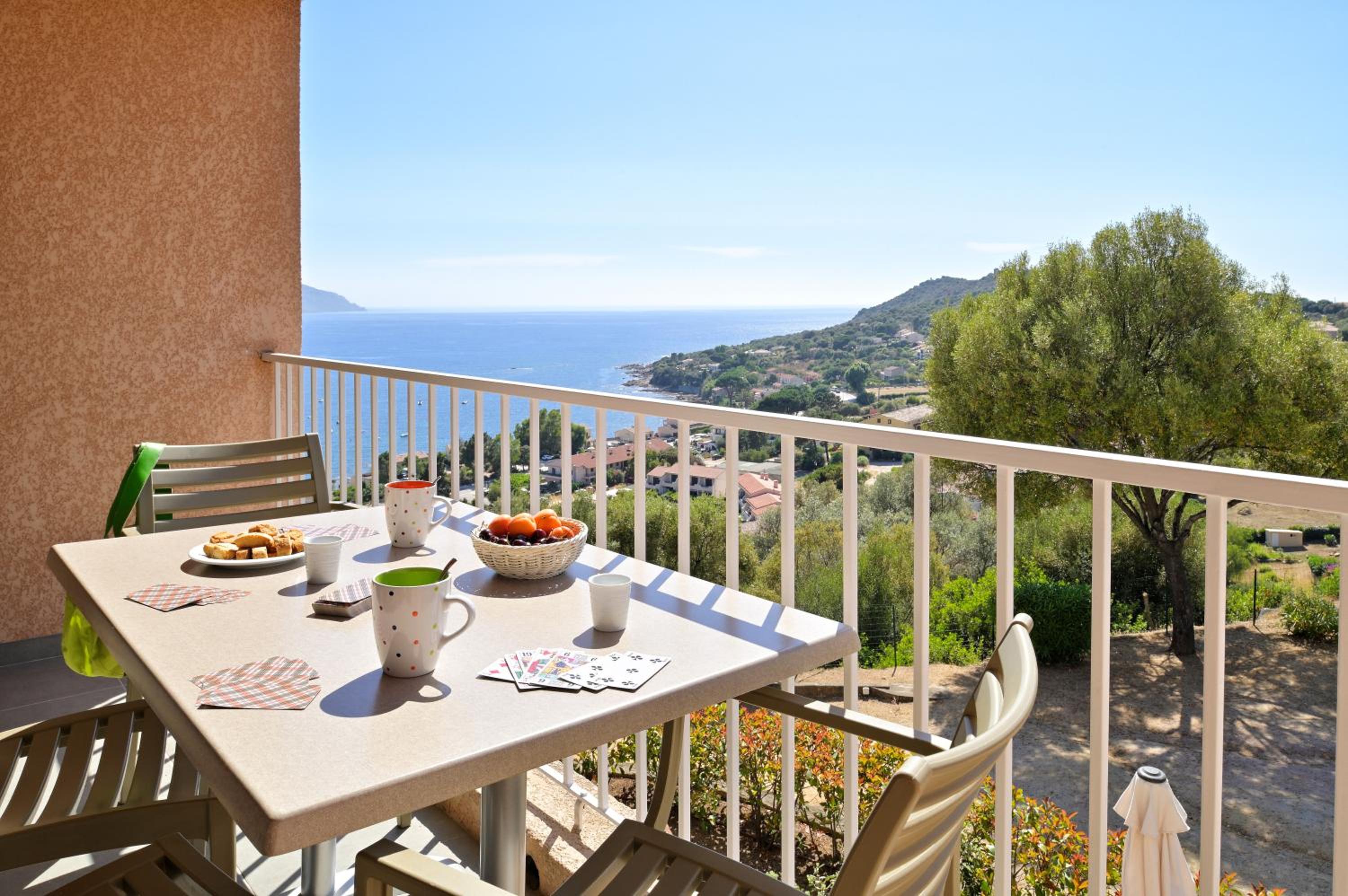 Apartment with Sea View photo 2