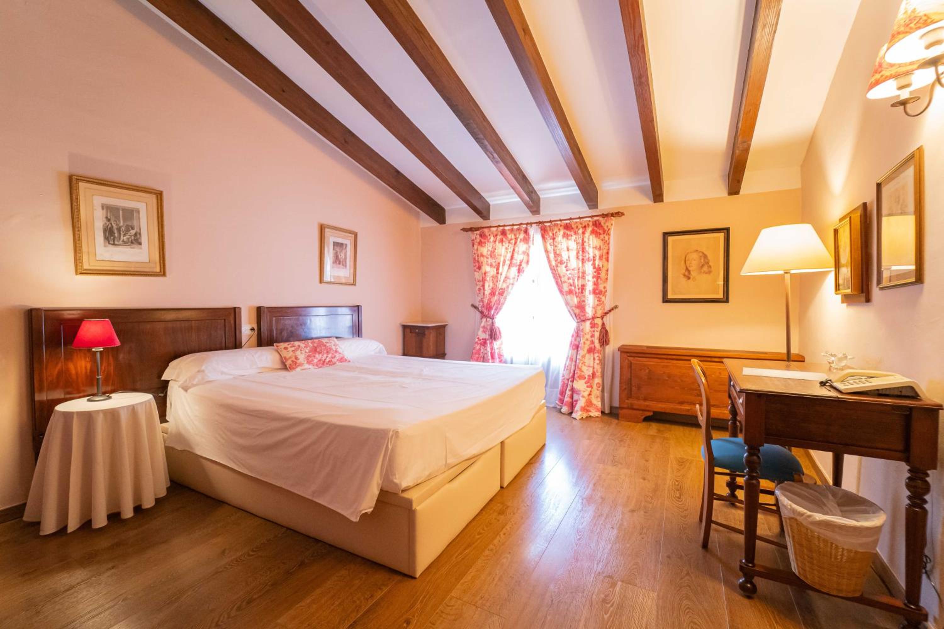 Superior Twin Room - Photo 2