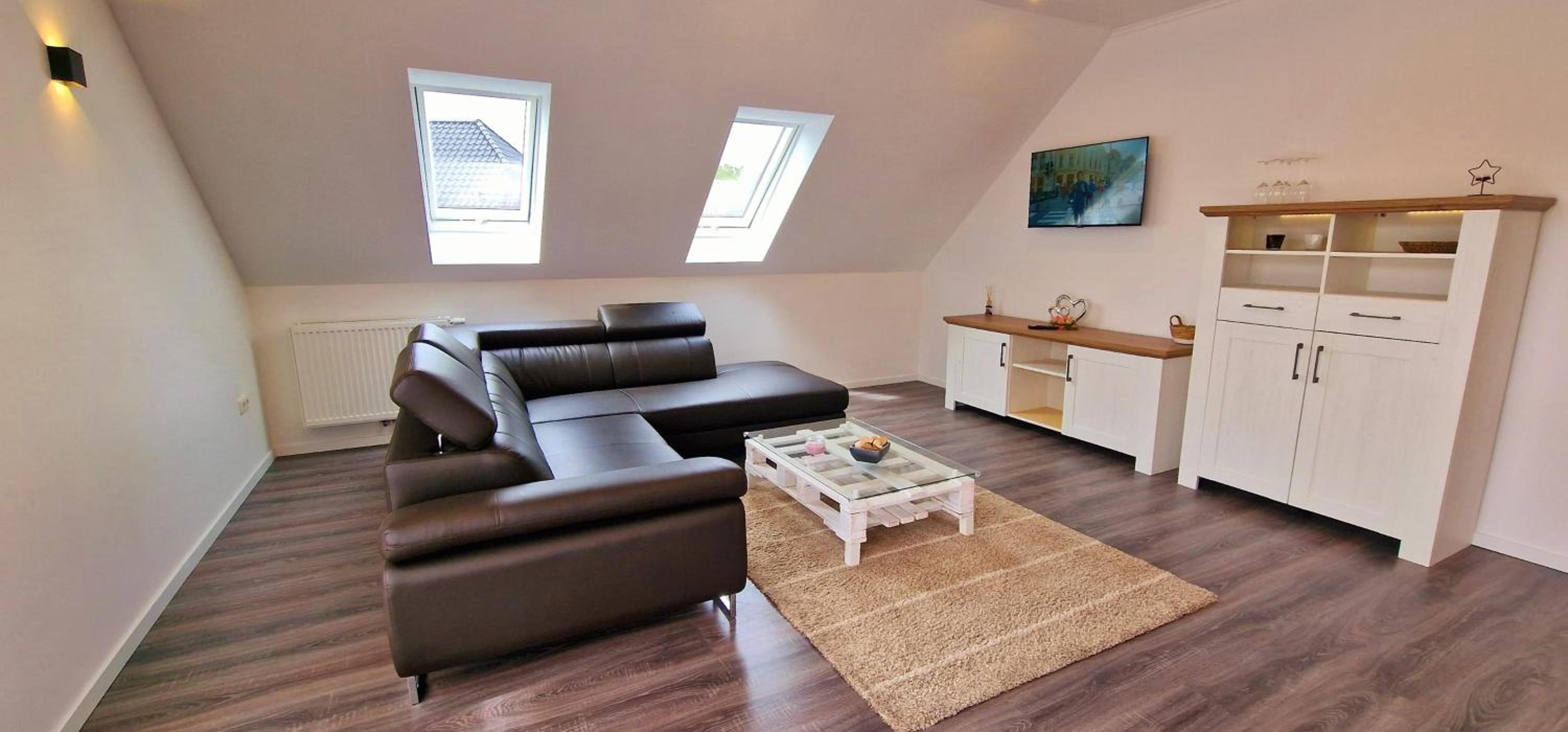 Two-Bedroom Apartment with Bathroom photo 1