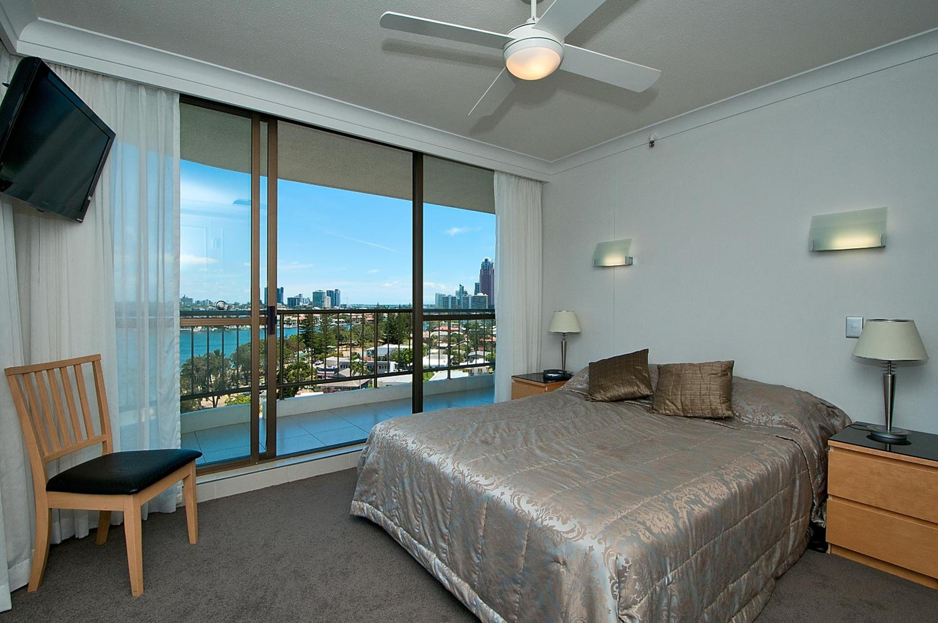 Deluxe Two-Bedroom Apartment