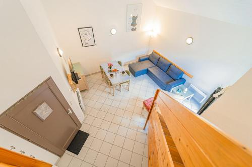 Two-Bedroom House photo 3