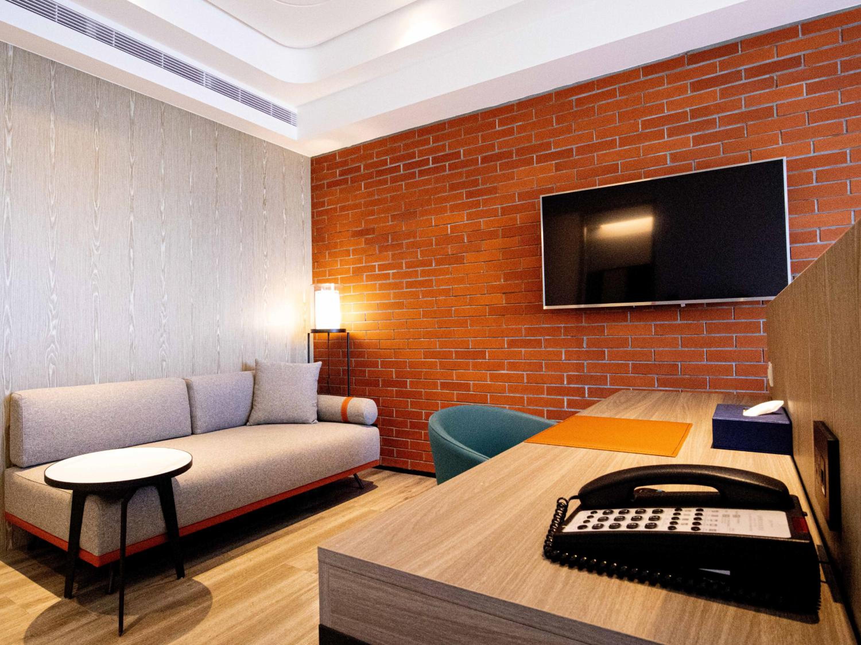 Standard Double Suite