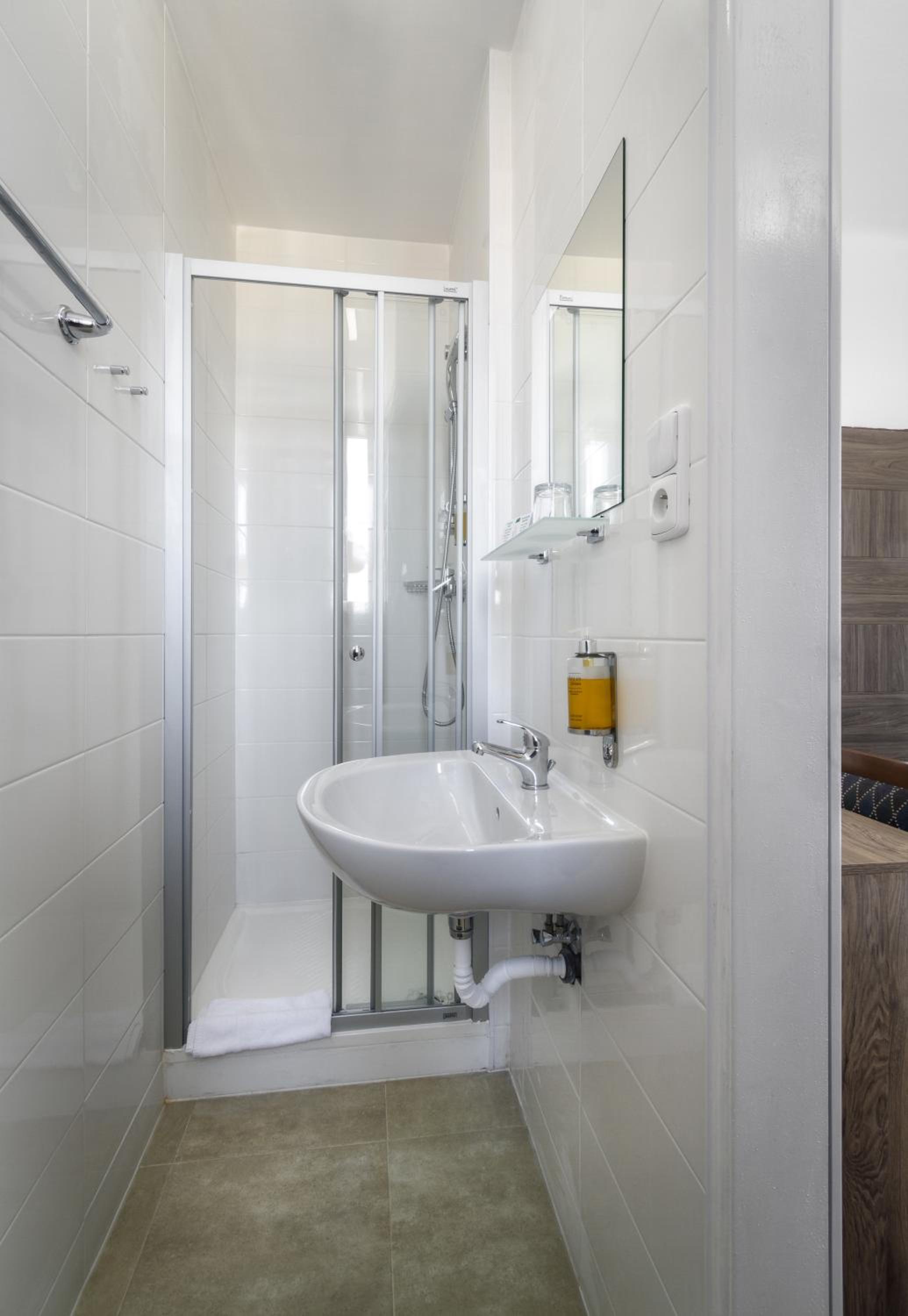 Standard Single Room photo 3