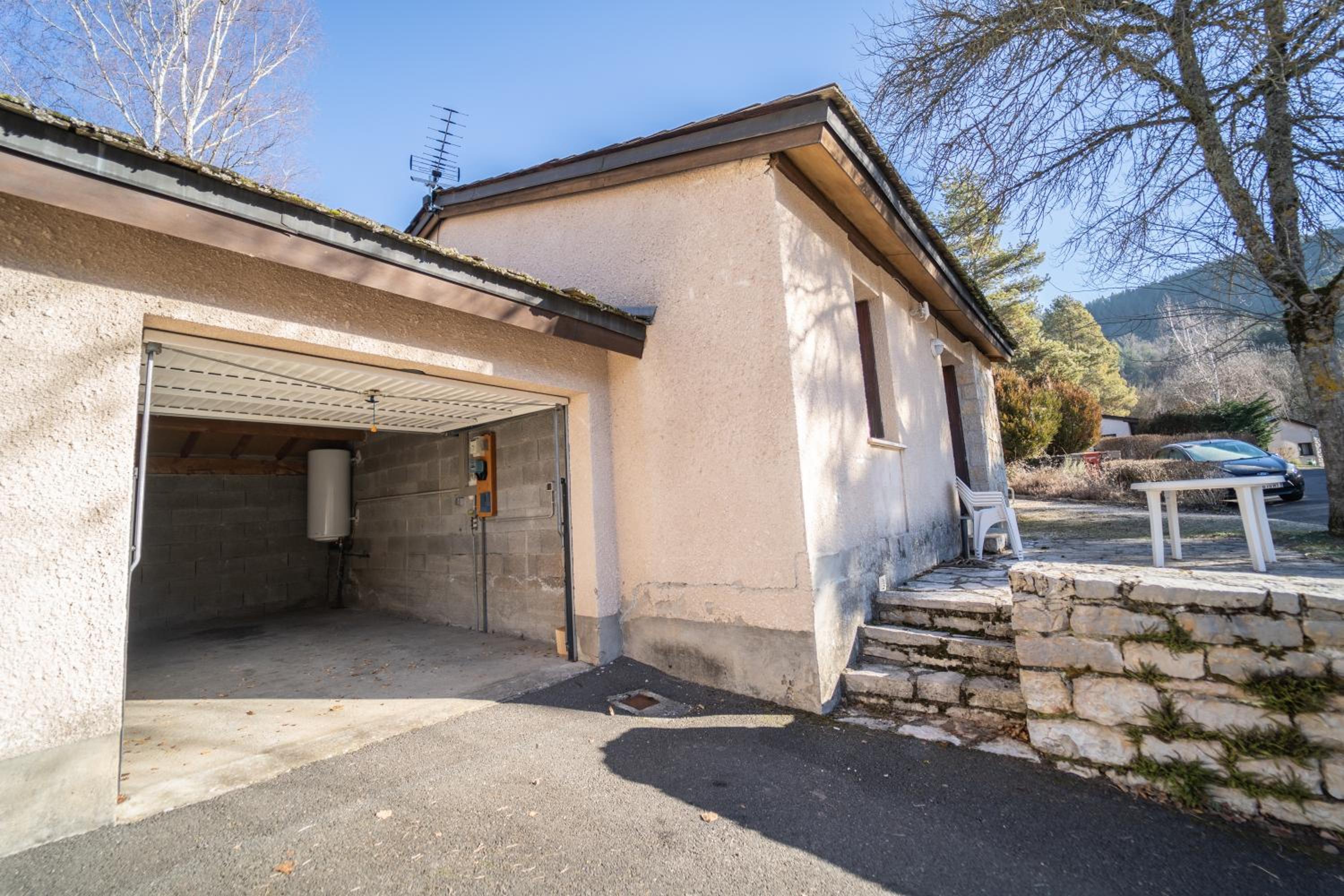 One-Bedroom House photo 2