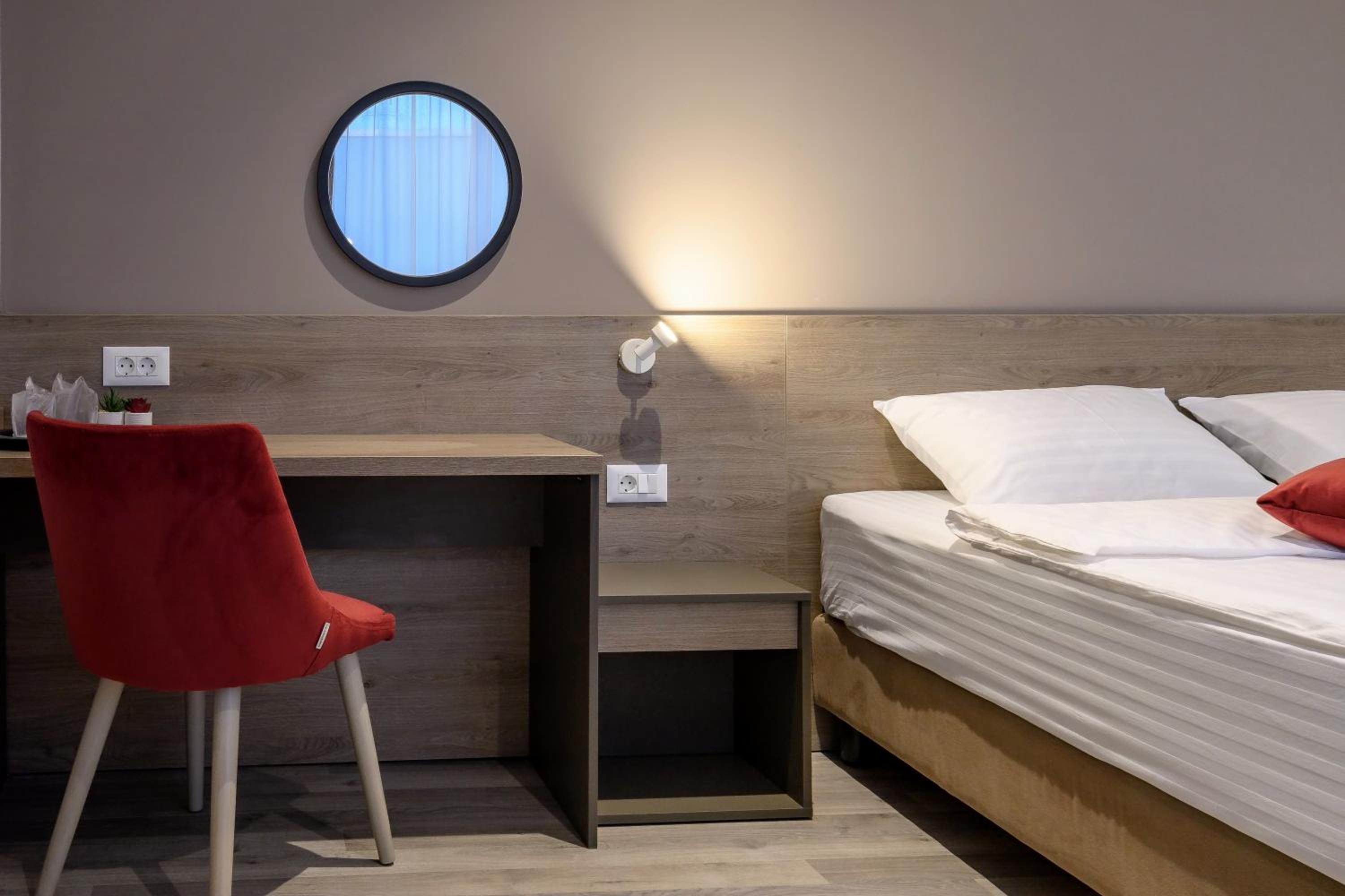Deluxe Triple Room - Photo 6