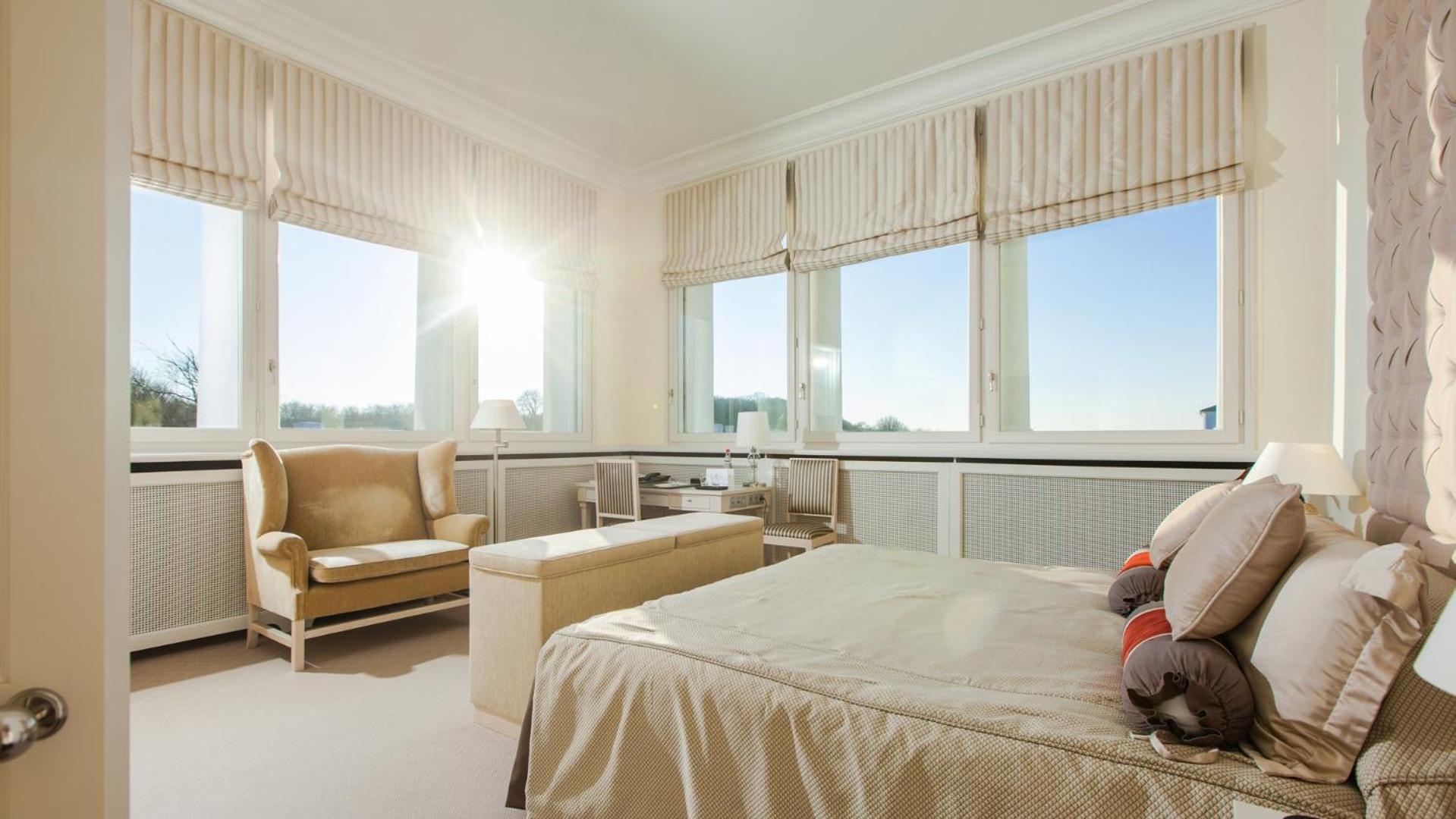 Deluxe Suite Park View