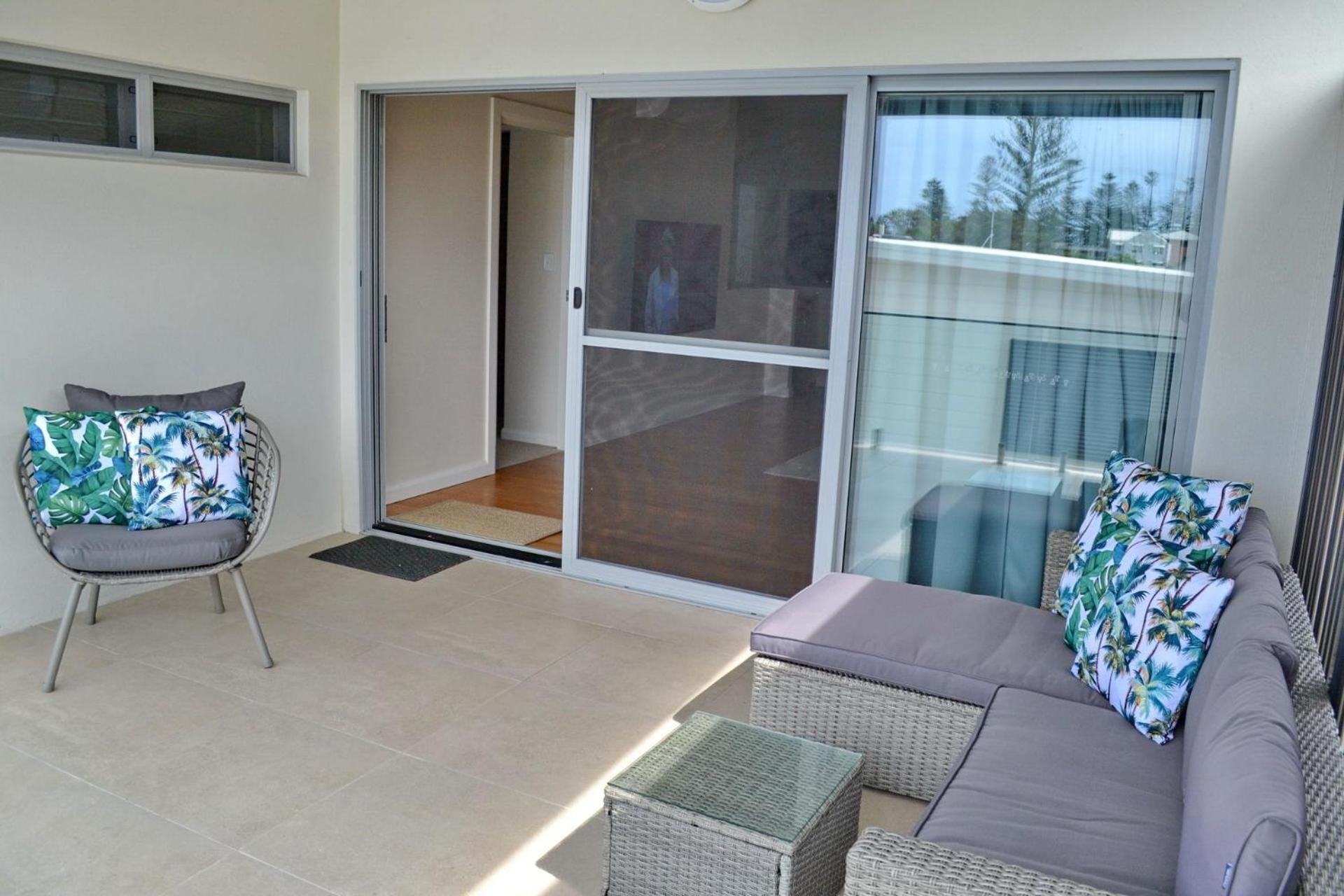 Apartment with Balcony photo 3