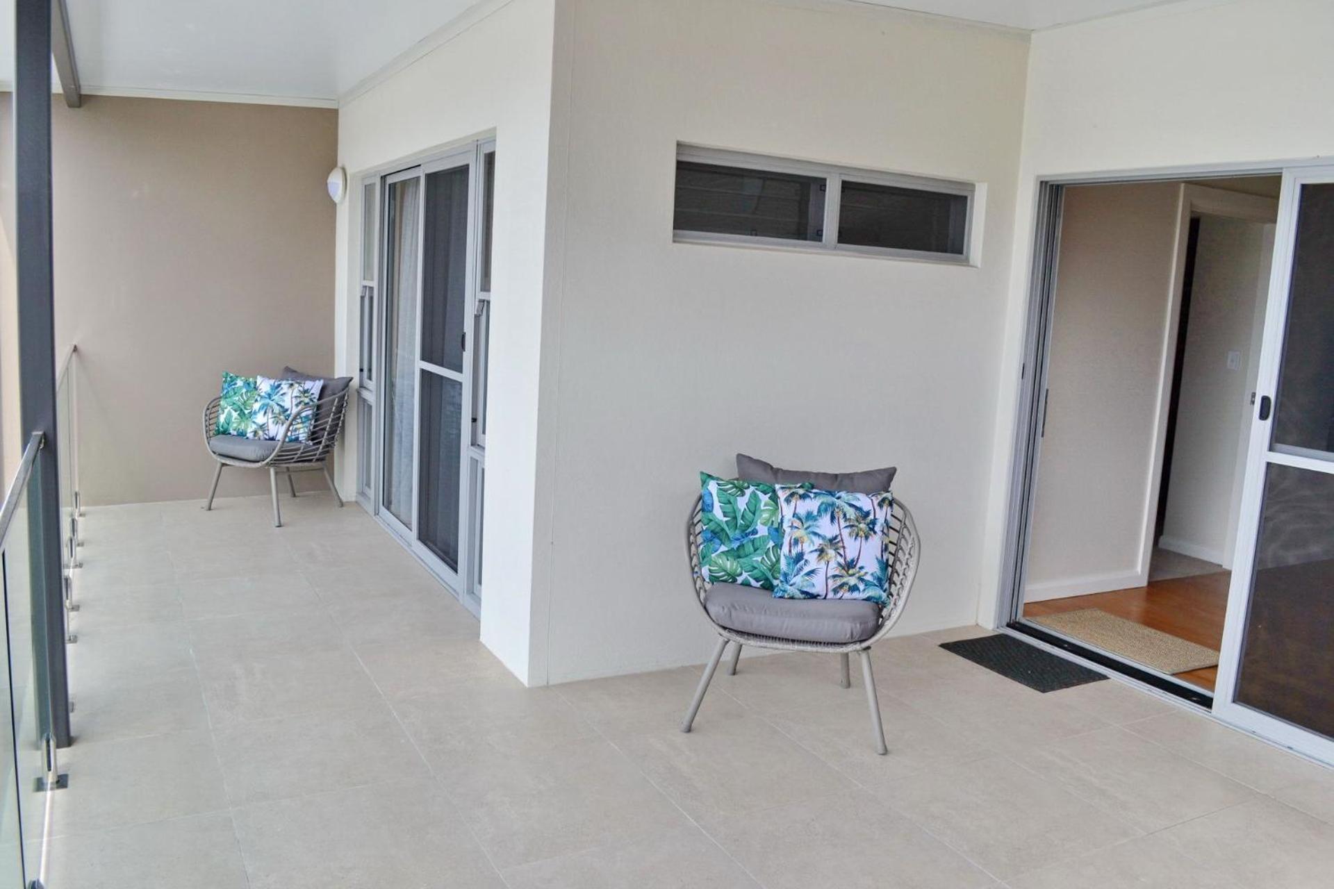 Apartment with Balcony photo 2