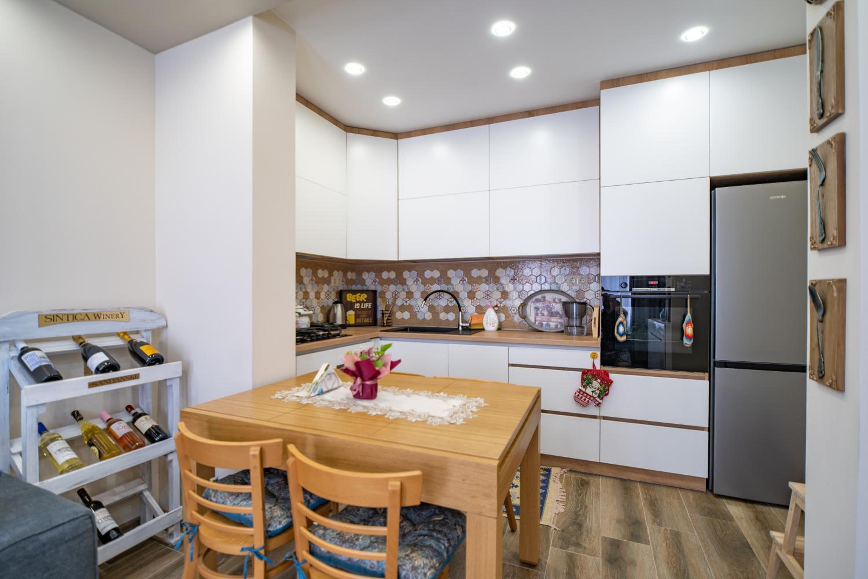 Two-Bedroom Apartment - Photo 17