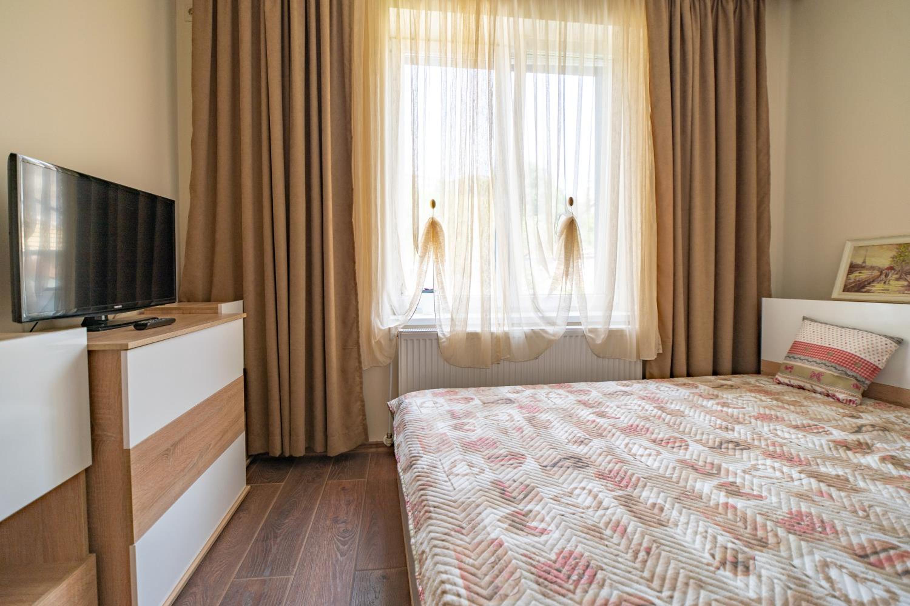 Two-Bedroom Apartment - Photo 11