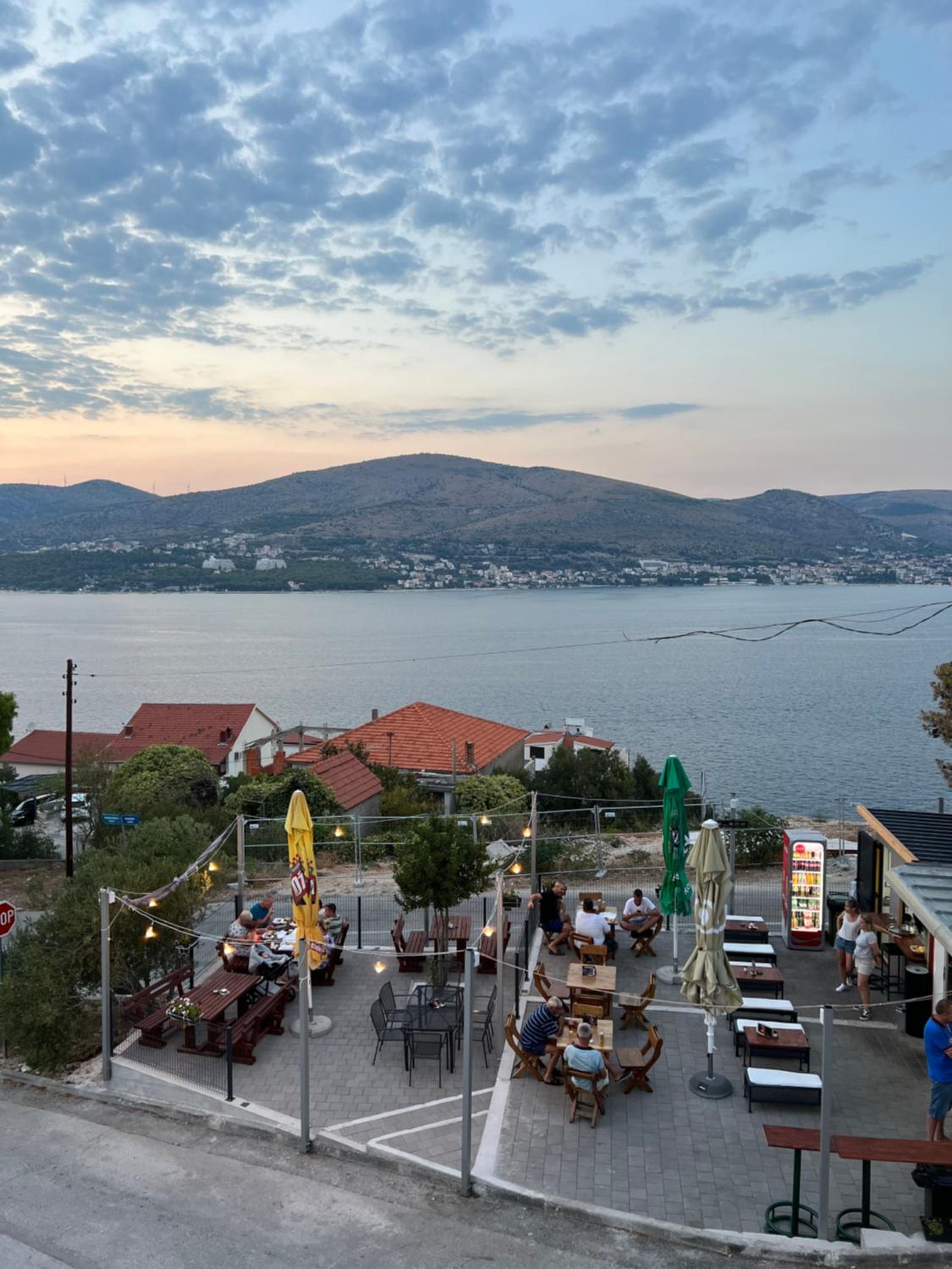 Two-Bedroom Apartment with Terrace and Sea View photo 3