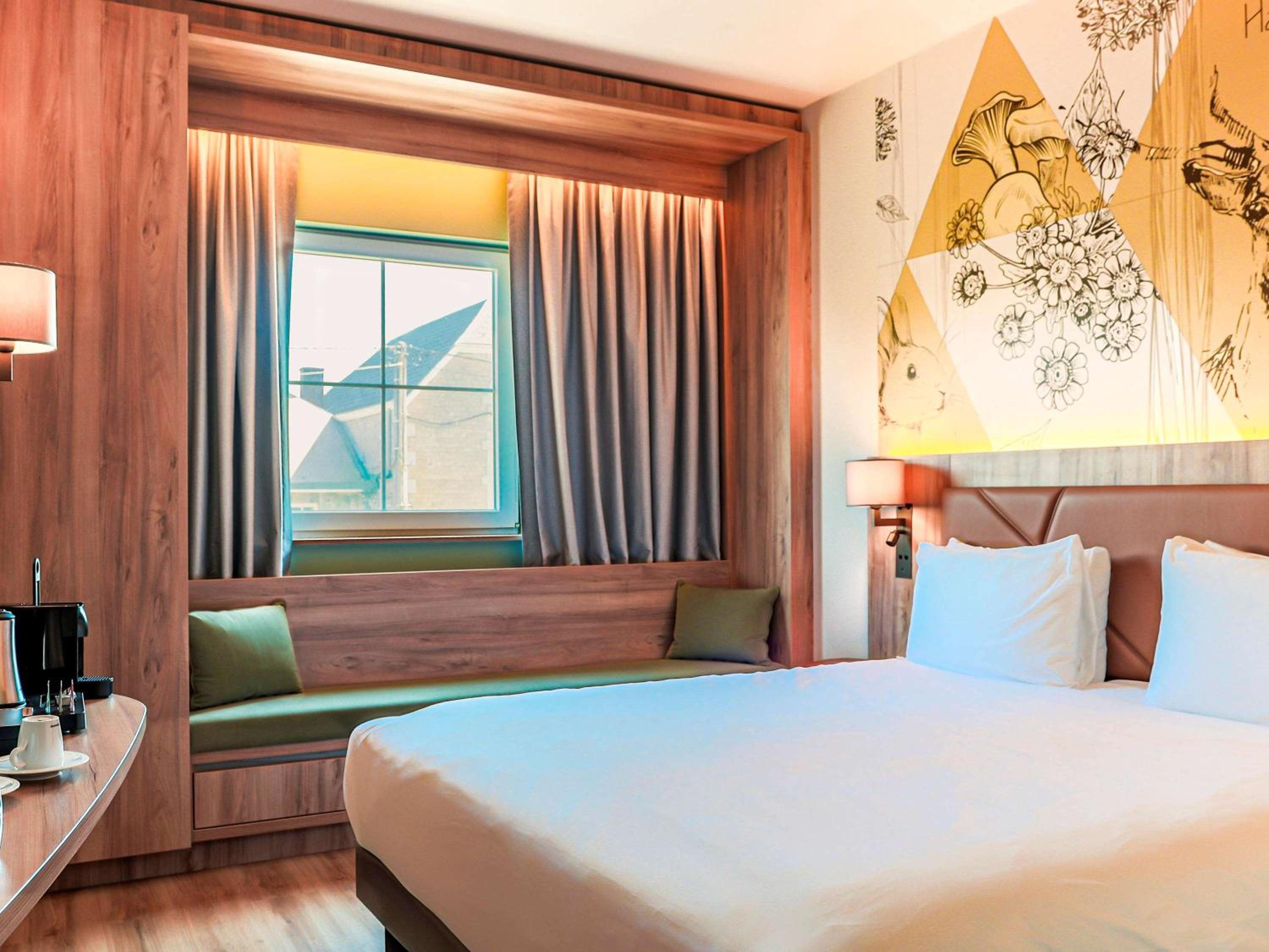 King Suite with Bunk Bed - Photo 2