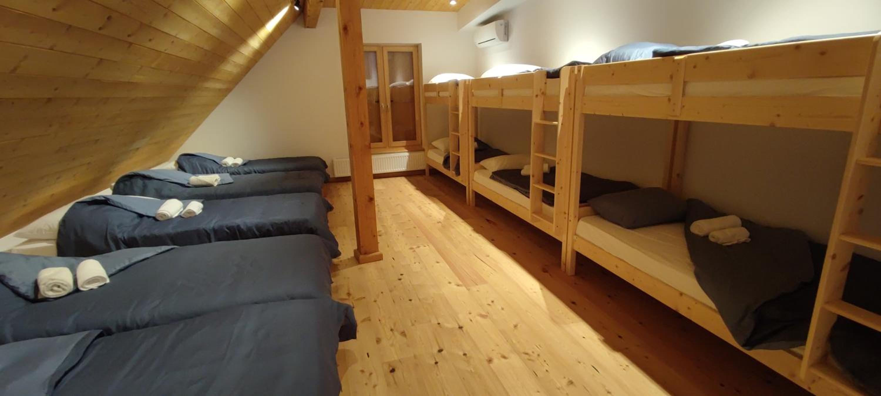 Mixed Dormitory Room photo 2