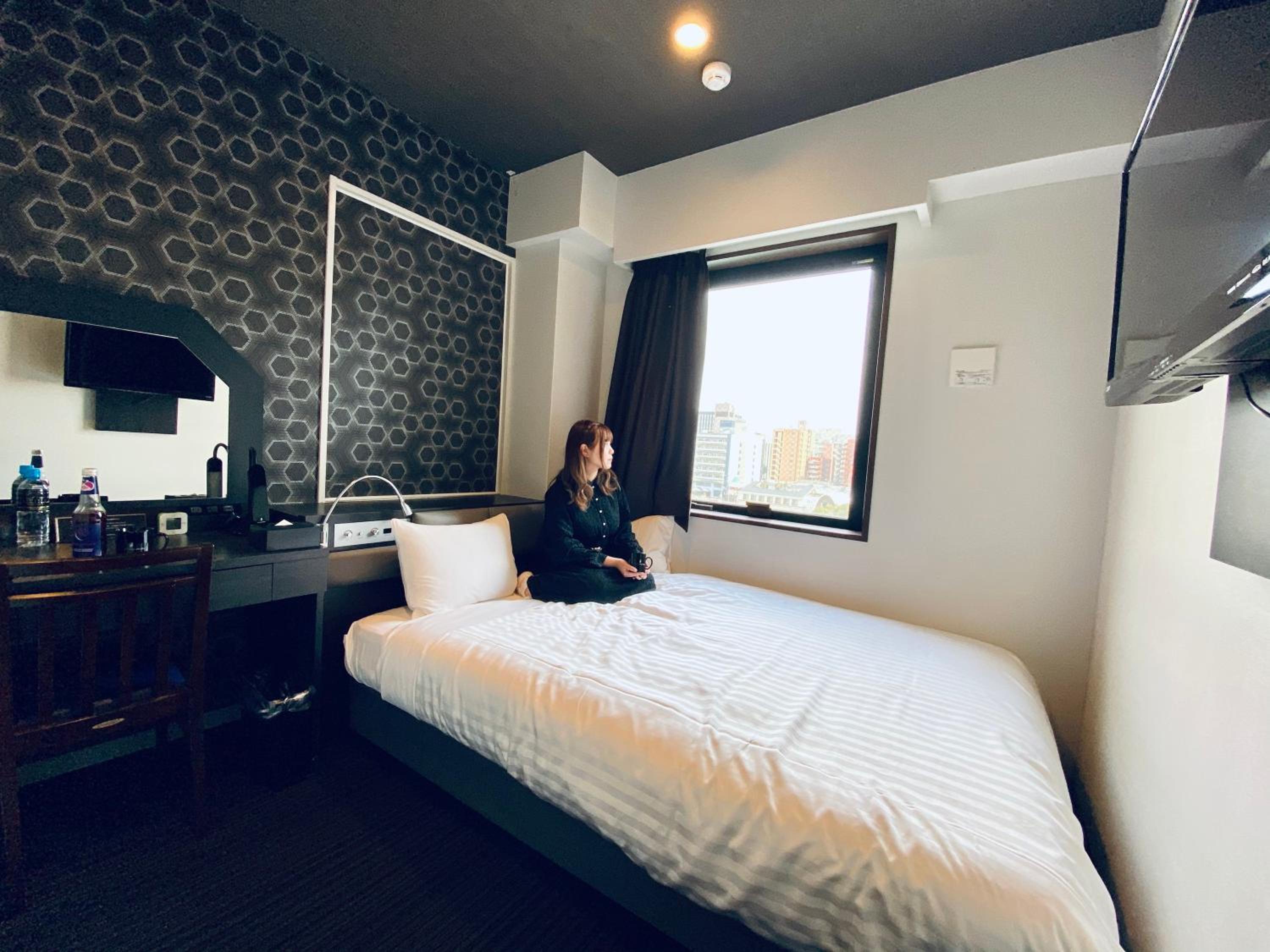 Double Room - Non-Smoking  - Photo 2