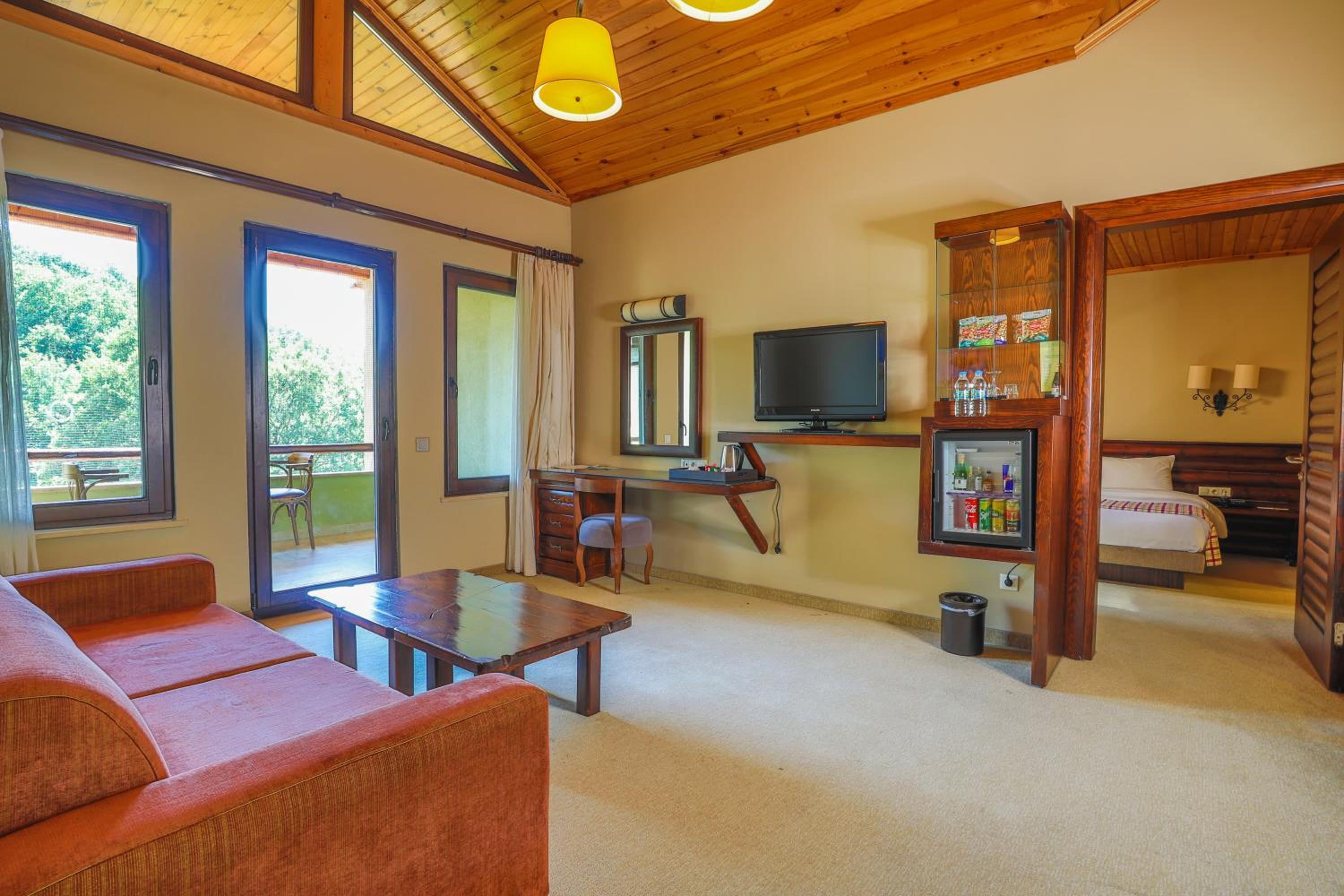 Roof Suite