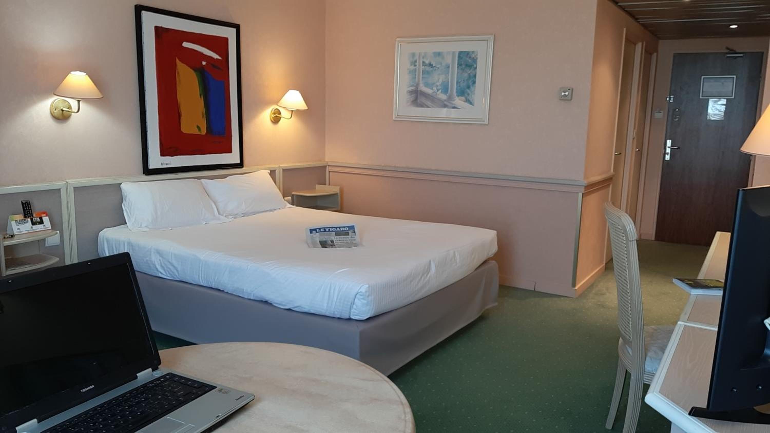 Double Room - Photo 1