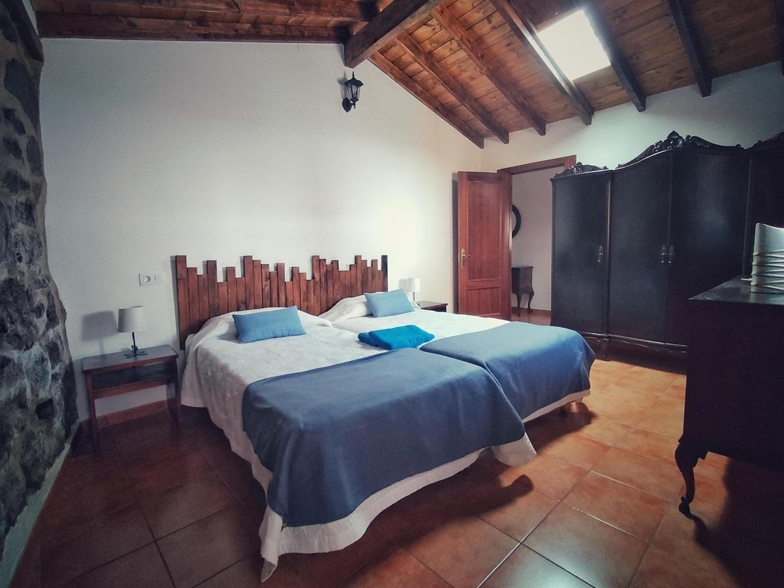 Casa de cuatro habitaciones