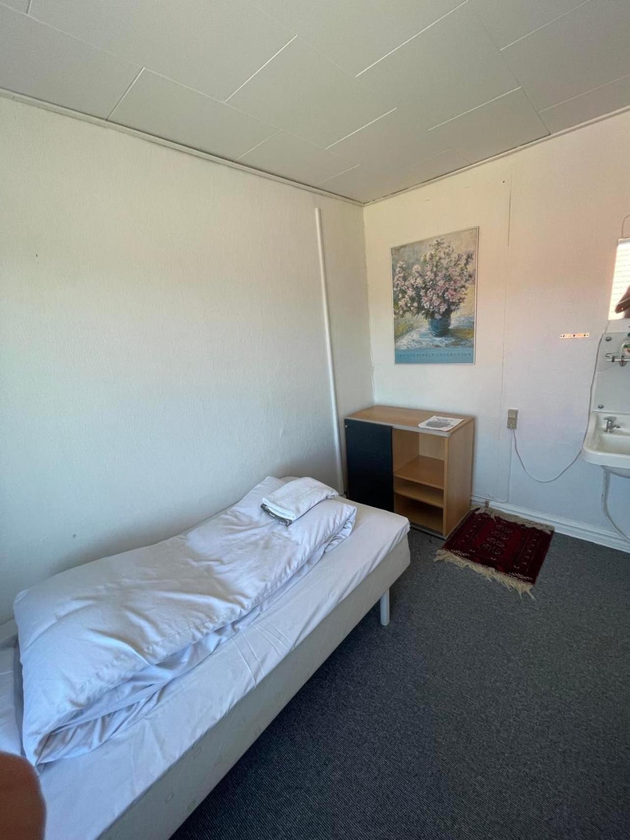 Budget Double Room photo 2