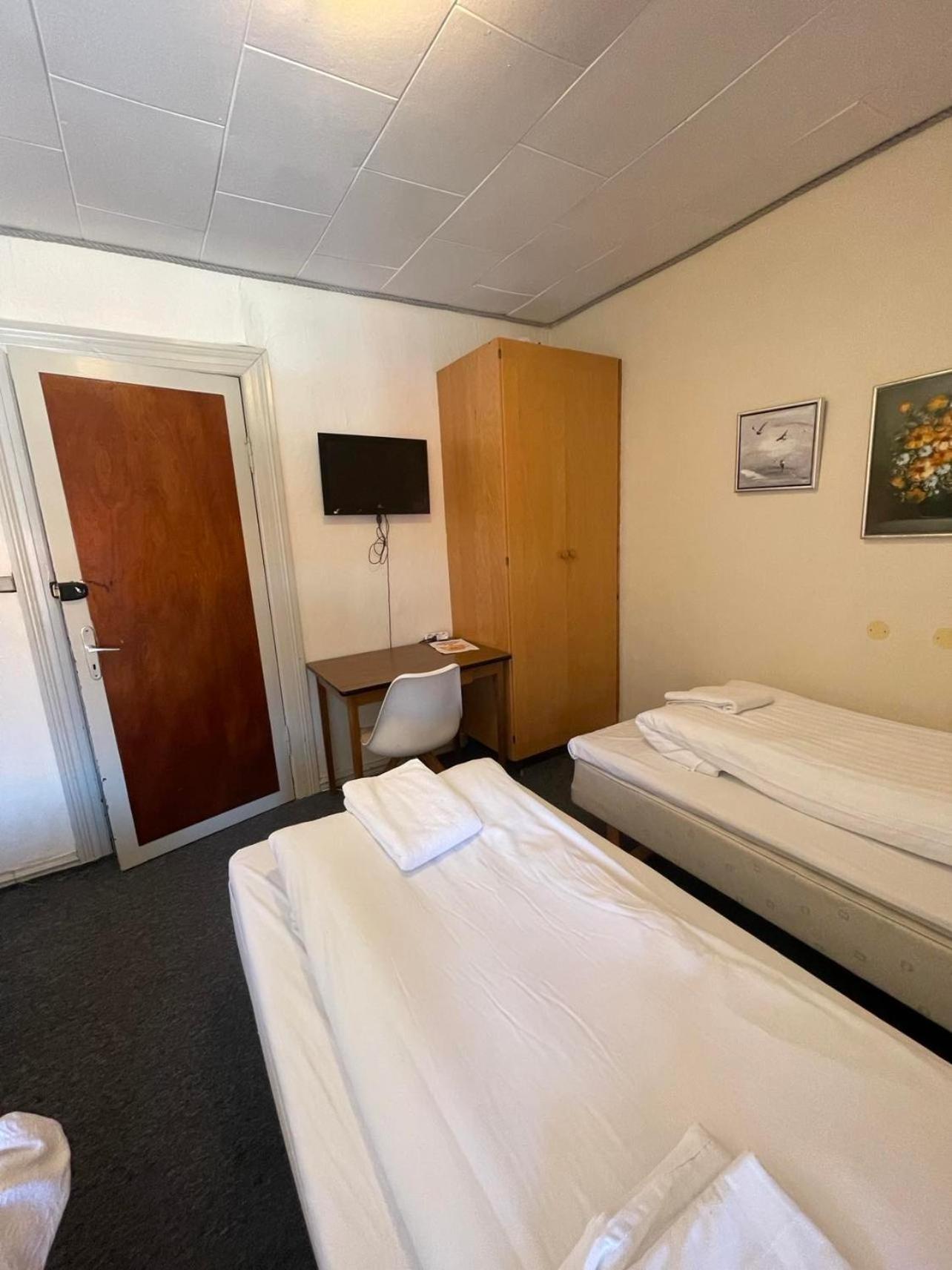 Budget Triple Room photo 3